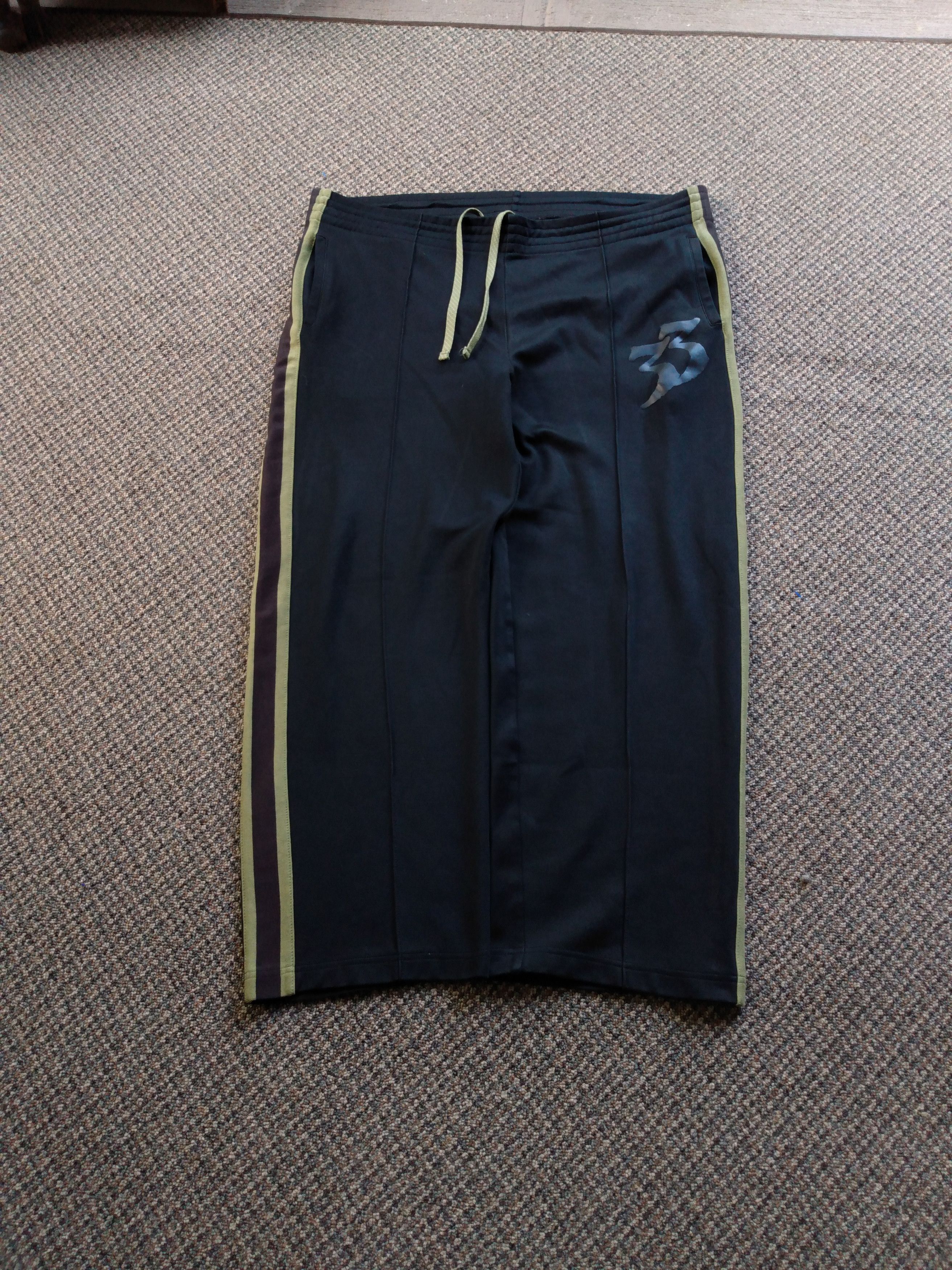 Old Navy × Vintage y2k Old Navy 33 baggy side stripe sweatpants grunge goth emo Size US 40 / EU 56 - 1 Thumbnail