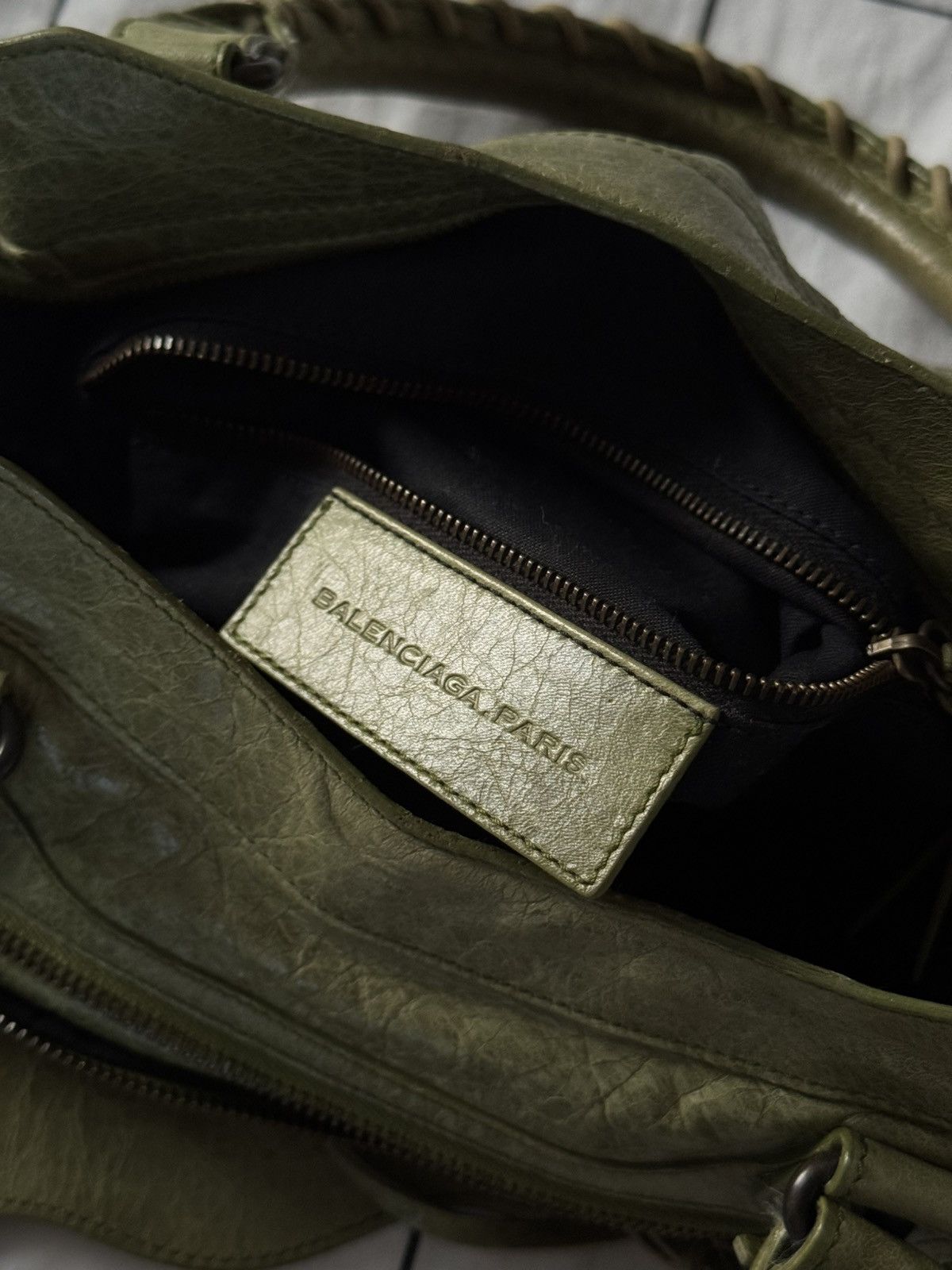 Balenciaga Vintage Balenciaga Lambskin City Bag Leather Handbag Size ONE SIZE - 8 Thumbnail