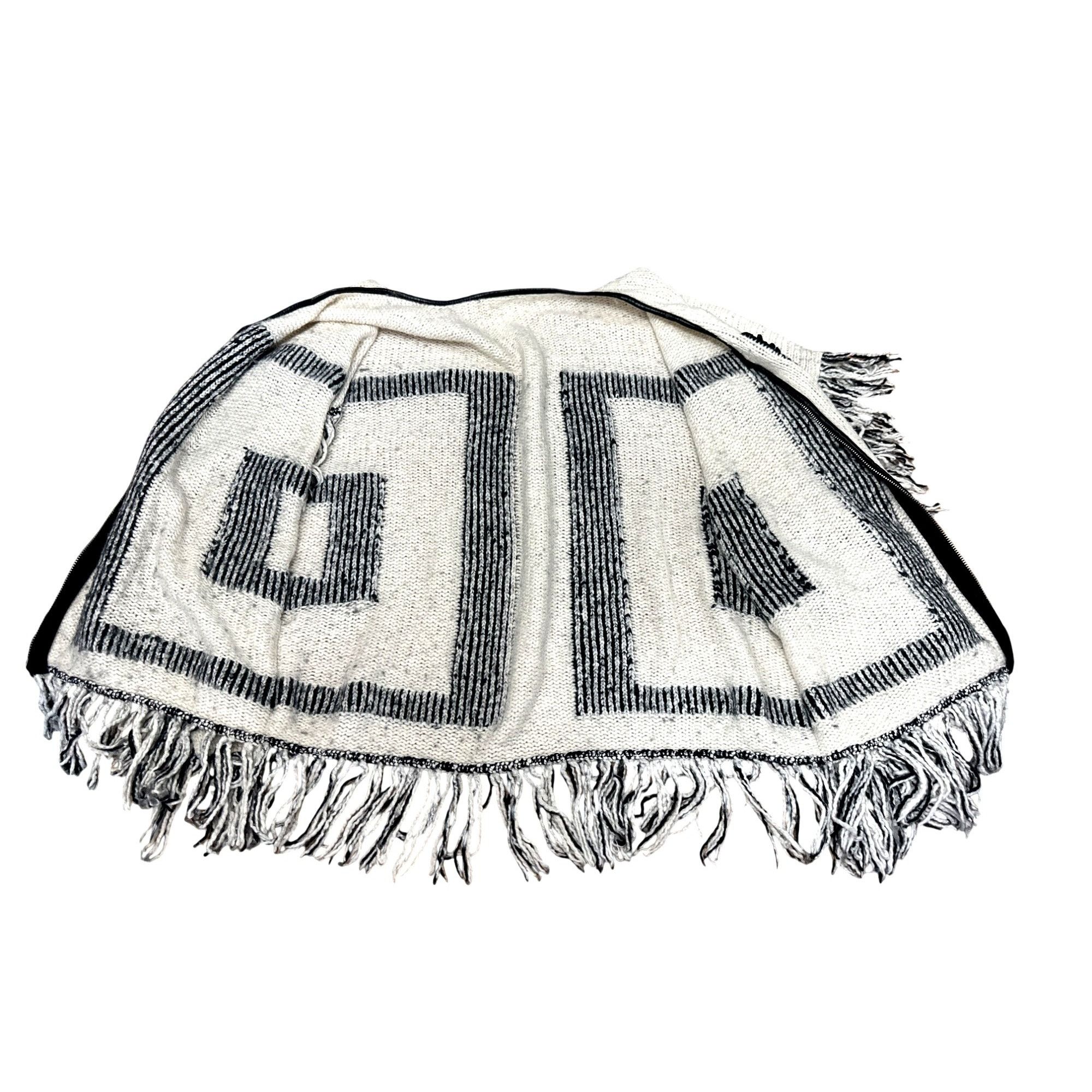 Other CCC Handcrafted Luxury Black White Poncho Geometric Design F Size ONE SIZE - 9 Thumbnail