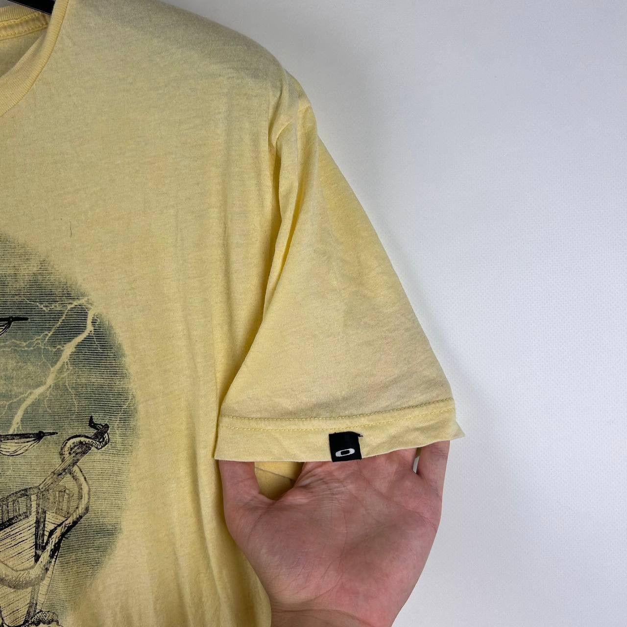 Oakley Vintage Oakley Surf Boxy Archival T-shirt Y2K M Size US M / EU 48-50 / 2 - 2 Thumbnail