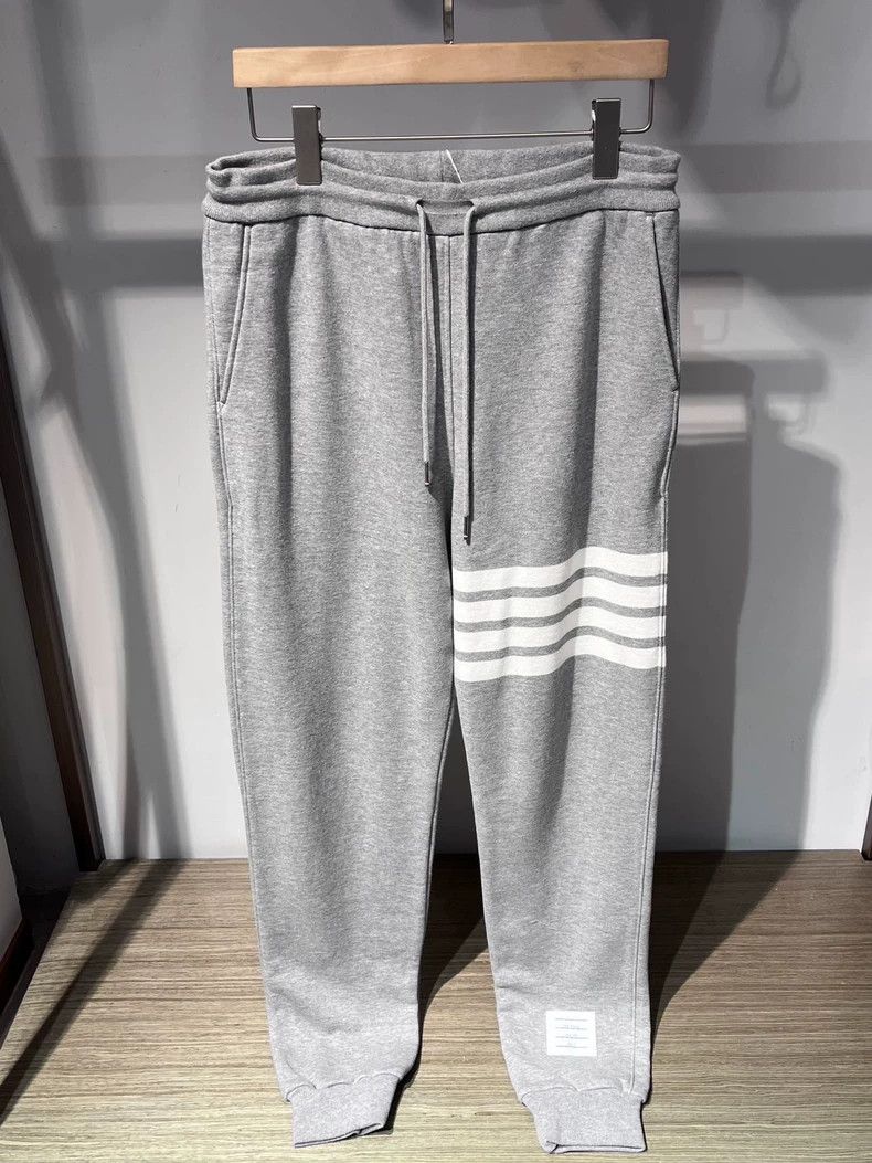 Thom Browne Thom Browne size 3 casual pants Size US 41 - 1 Thumbnail