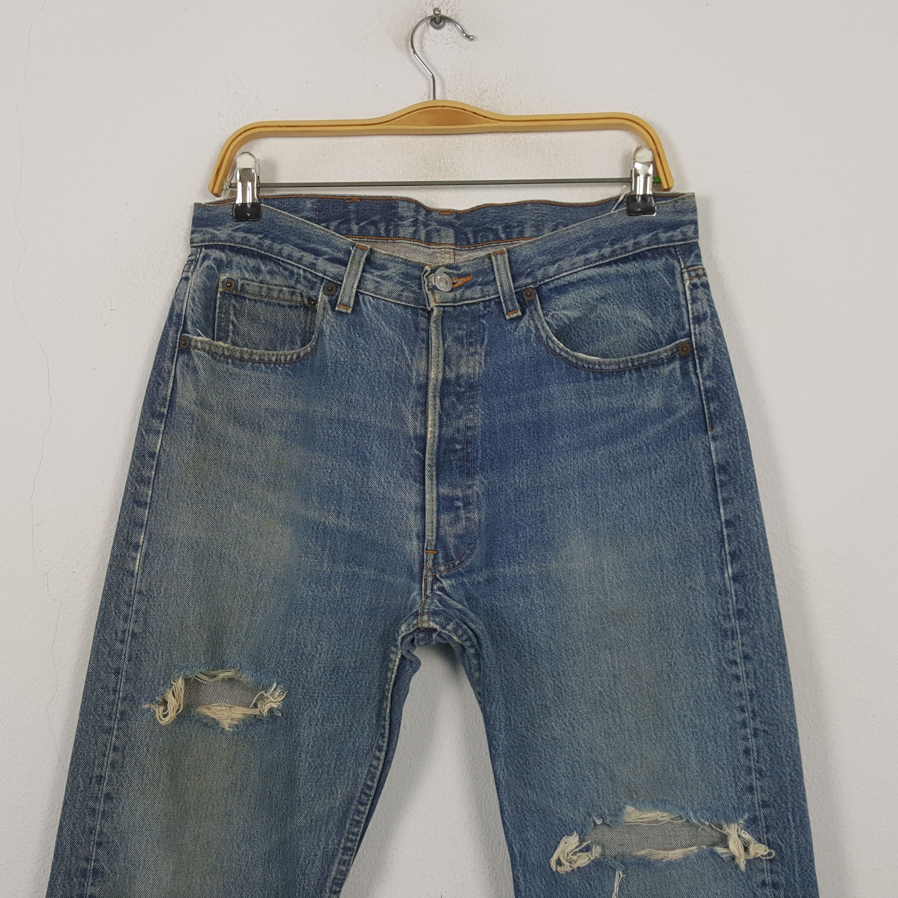 Levi's Vintage 90's Levi's 501 Distressed Denim RR9 Size US 33 - 2 Thumbnail