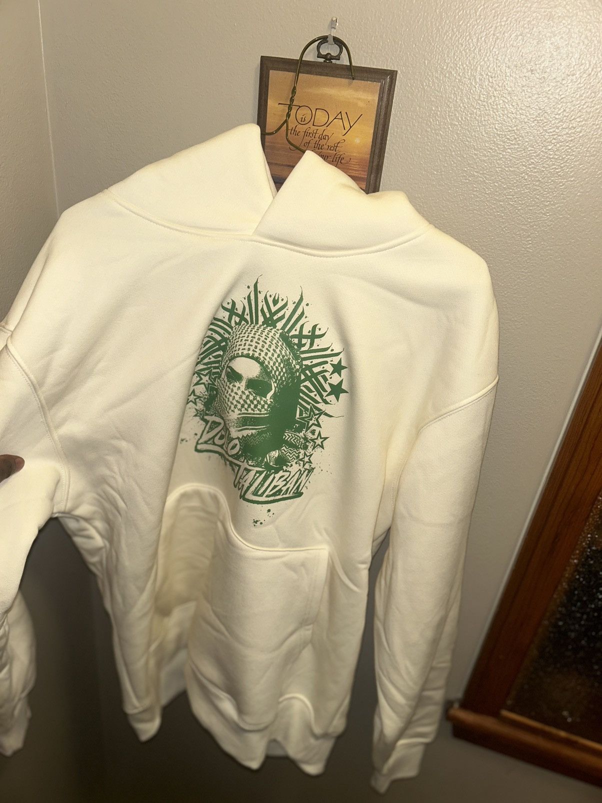 Designer Dolo Taliban hoodie Size US L / EU 52-54 / 3 - 3 Thumbnail