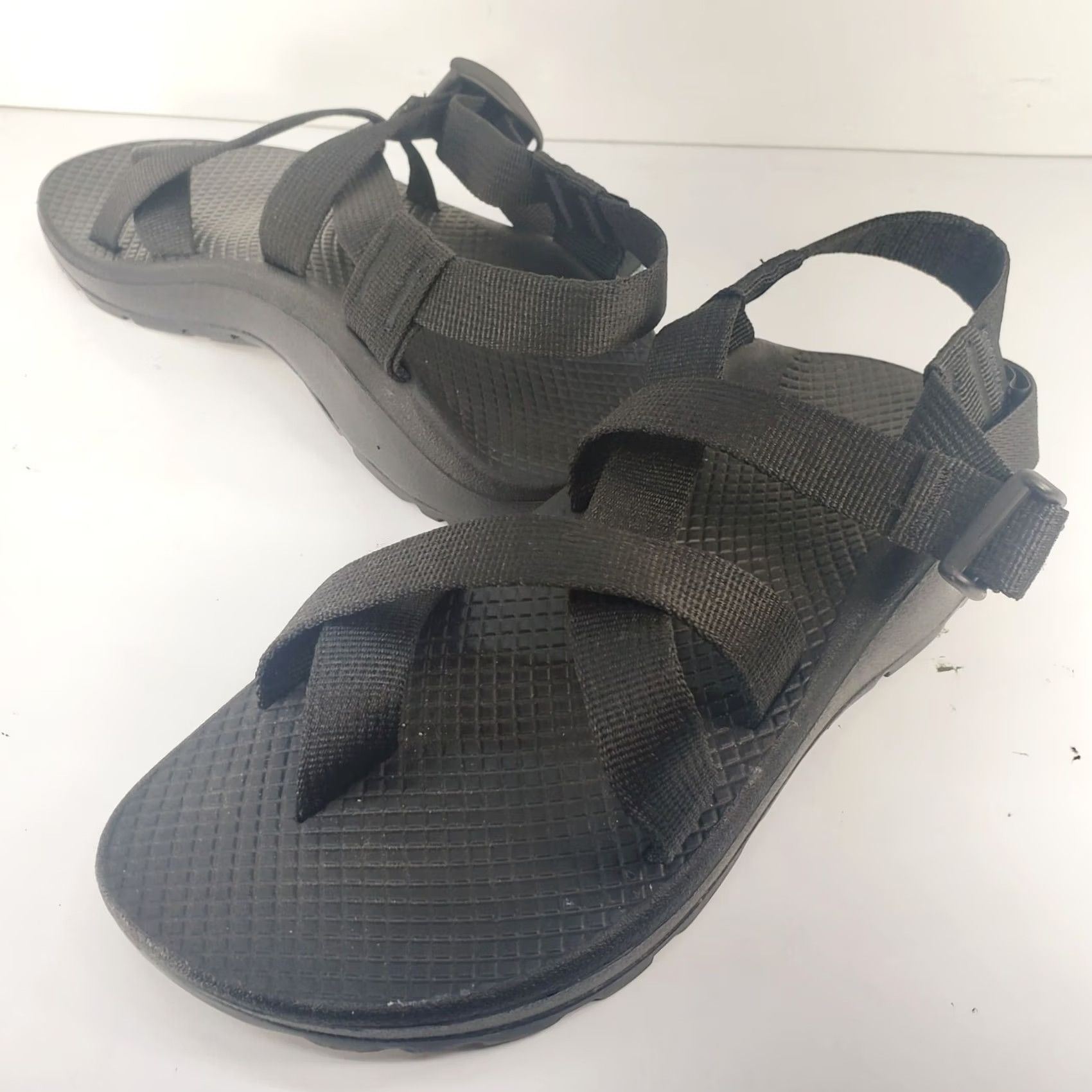 Chaco Chaco Sandals Womens Z/Cloud 2 Black Strappy Adjustable Buckle Toe Loop 7 Shoes Mens Girls? Size US 7 / IT 37 - 2 Thumbnail