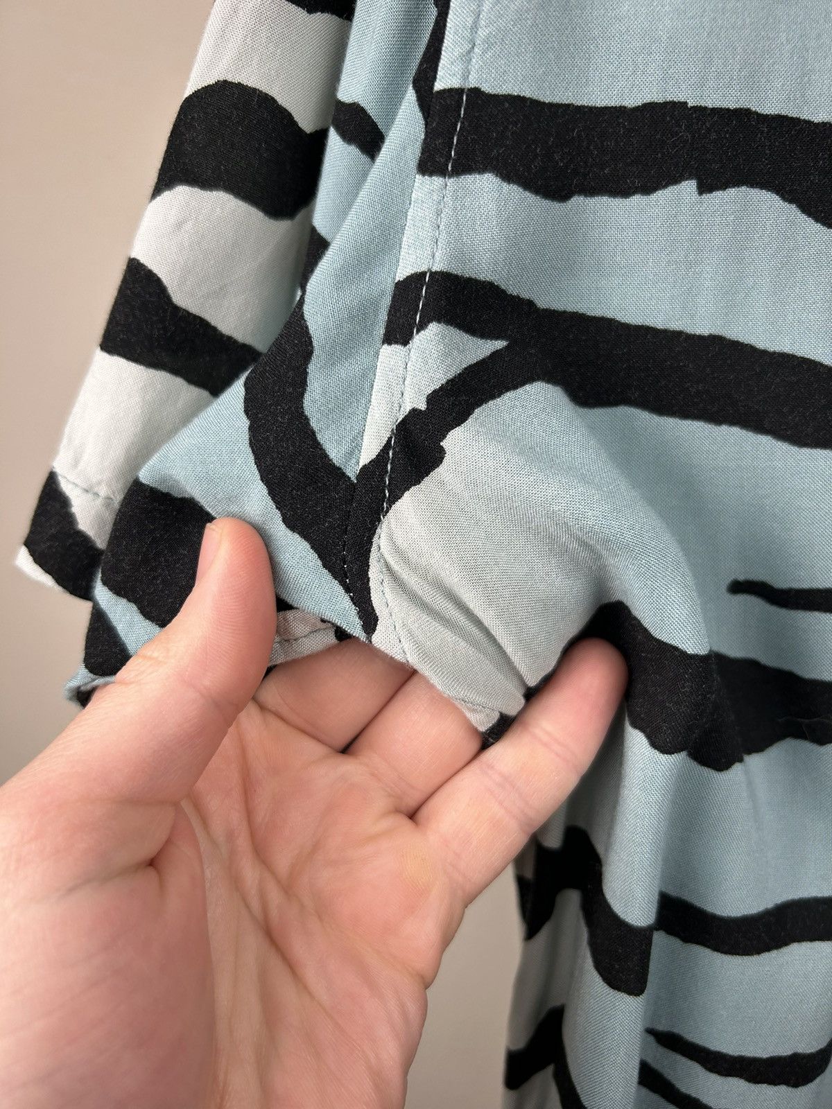 Supreme Supreme Tiger Stripe Rayon Shirt Size US M / EU 48-50 / 2 - 6 Thumbnail