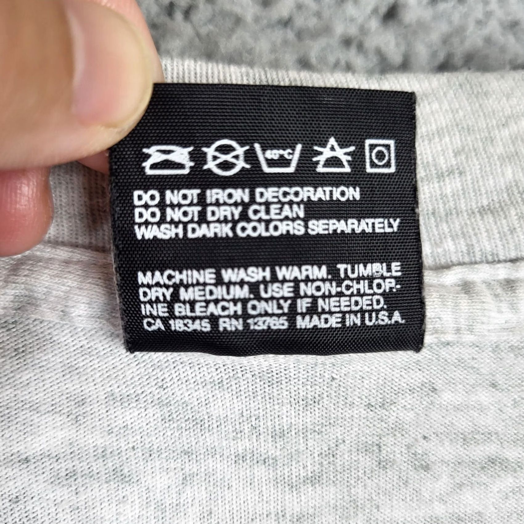 Fruit Of The Loom VINTAGE Fruit of the Loom Men’s T-Shirt Gray 90s Graphic Print Rangers Crew Neck Sz L Logo Short Sleeve Size L Boys Mens Womens Size US L / EU 52-54 / 3 - 4 Thumbnail