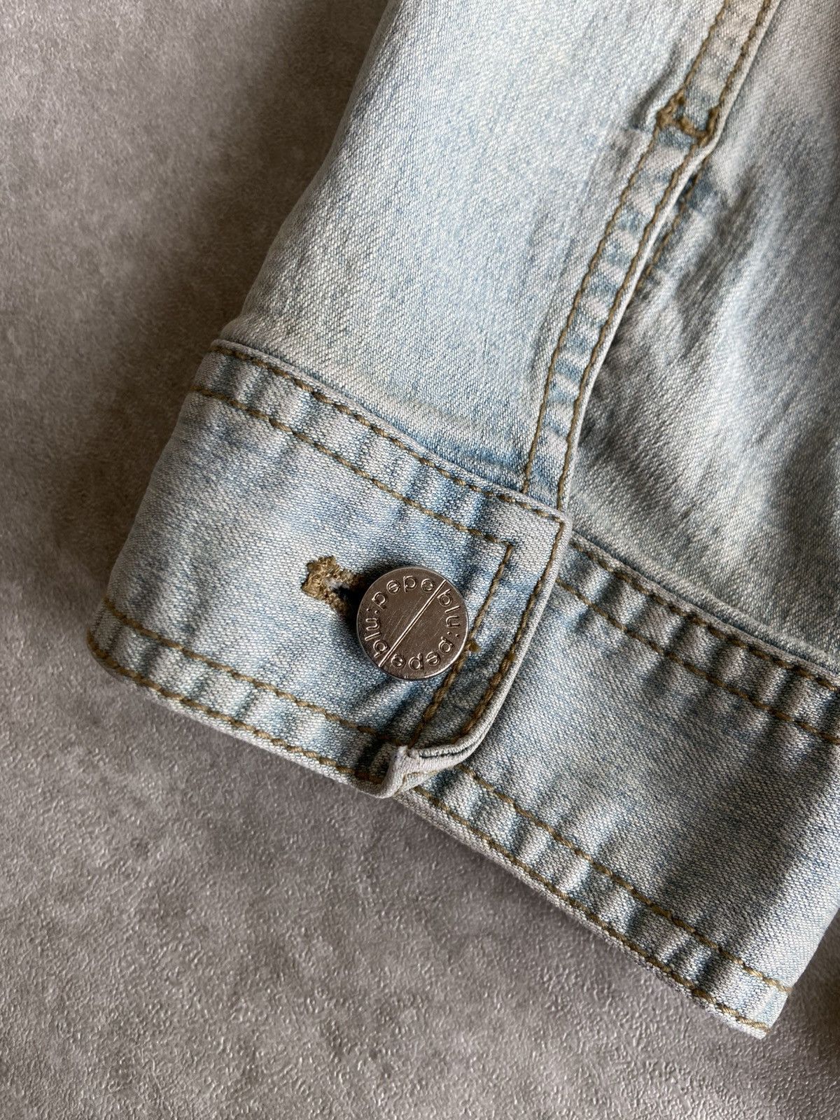 Designer × If Six Was Nine × Le Grande Bleu (L.G.B.) Blue Pepe Raw Denim Jacket Size S / US 4 / IT 40 - 8 Thumbnail