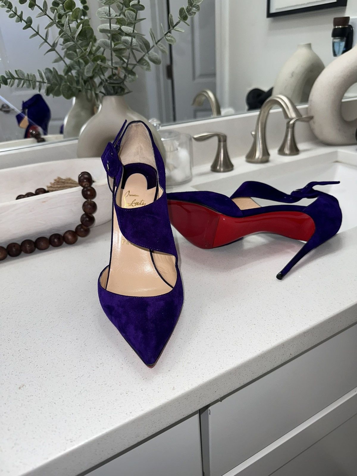 Christian Louboutin Christian Louboutin Size US 9 / IT 39 - 1 Preview