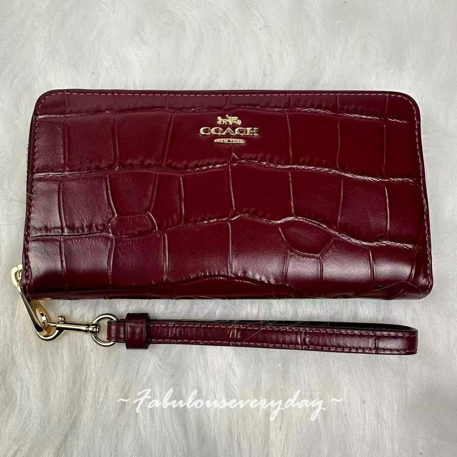 Coach Coach Long Zip Around Wallet Embossed crocodile /Dark Wine Size ONE SIZE - 1 Thumbnail