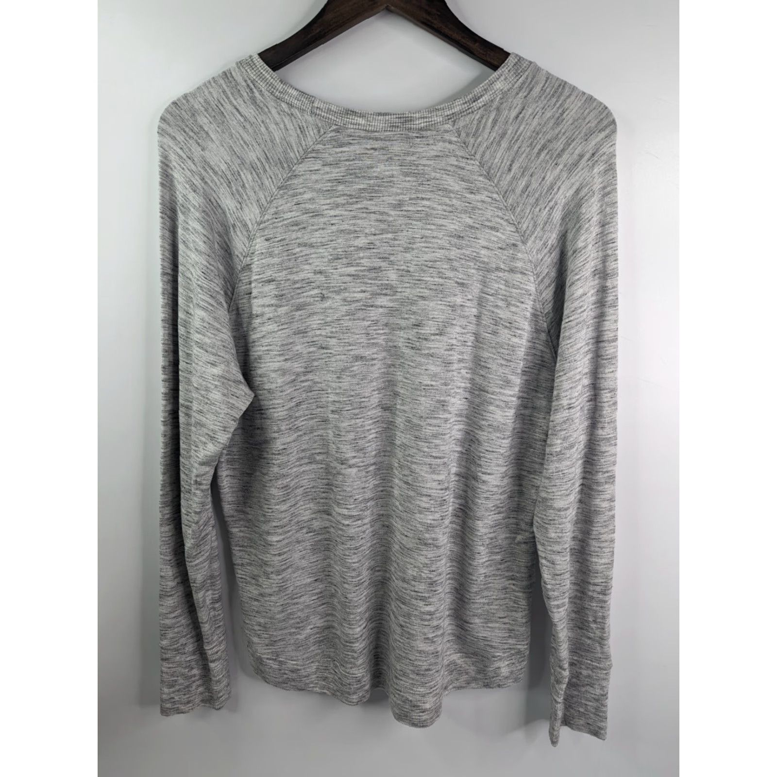 Athleta Athleta Sweatshirt Mindset Relaxed Fit Women’s Large Gray Pullover Long Sleeve Activewear 472751 Size L / US 10 / IT 46 - 4 Thumbnail