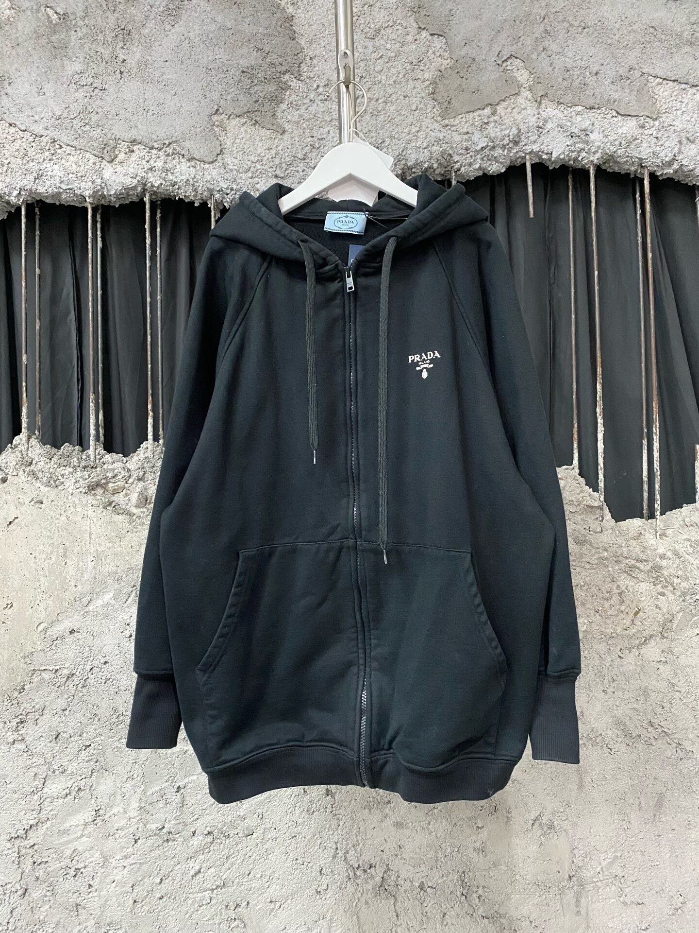 Prada prada black zip-up hoodie sweatshirt Size US XS / EU 42 / 0 - 1 Thumbnail