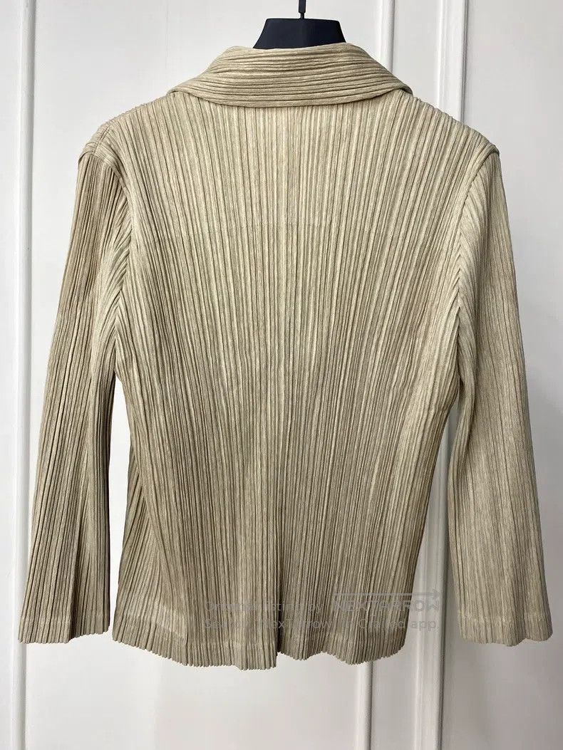 Issey Miyake Issey Miyake Beige Coat Size M / US 6-8 / IT 42-44 - 2 Thumbnail