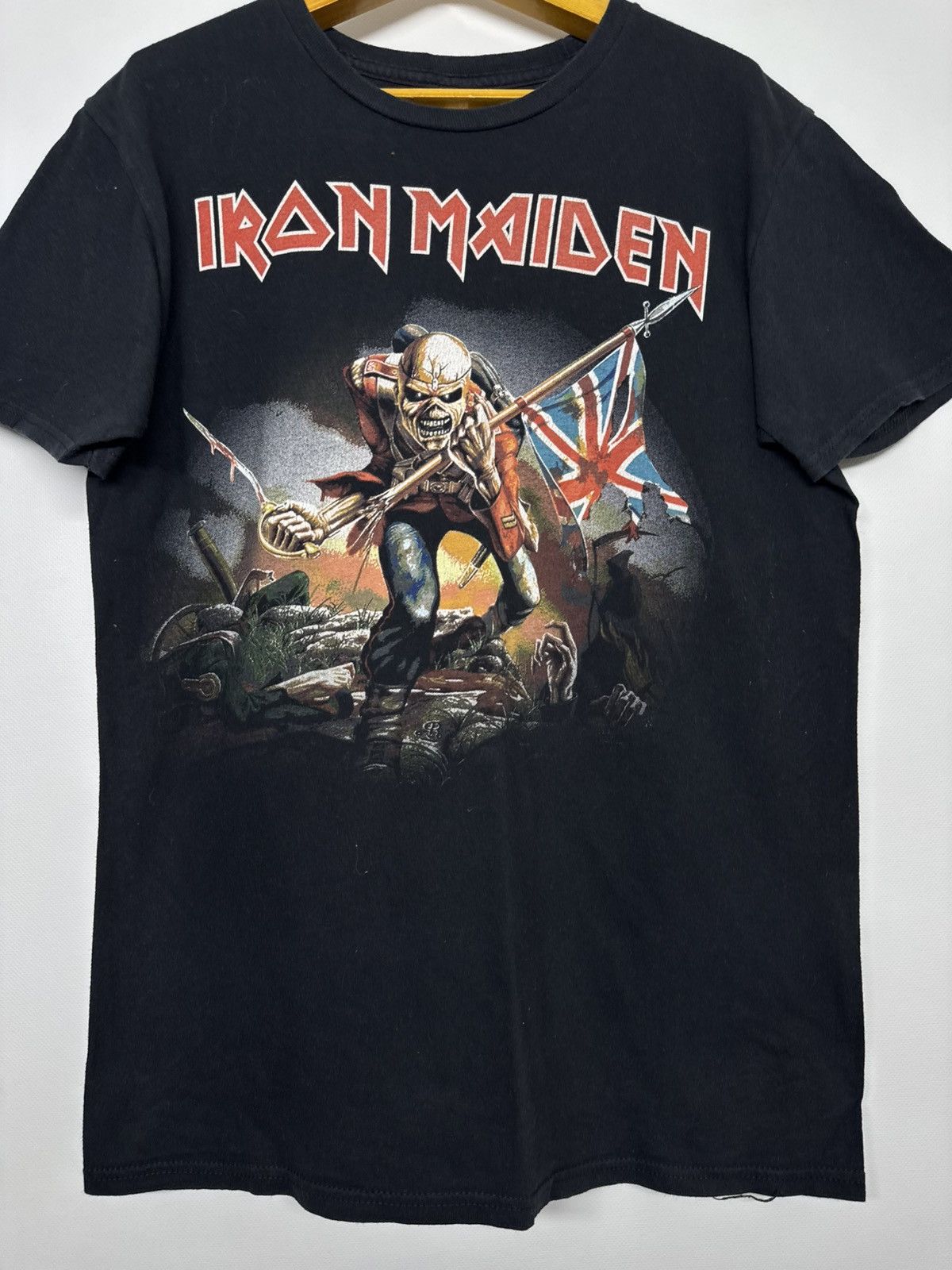 Iron Maiden Iron Maiden 2010 World Tour Vintage T Shirt Size US M / EU 48-50 / 2 - 7 Thumbnail