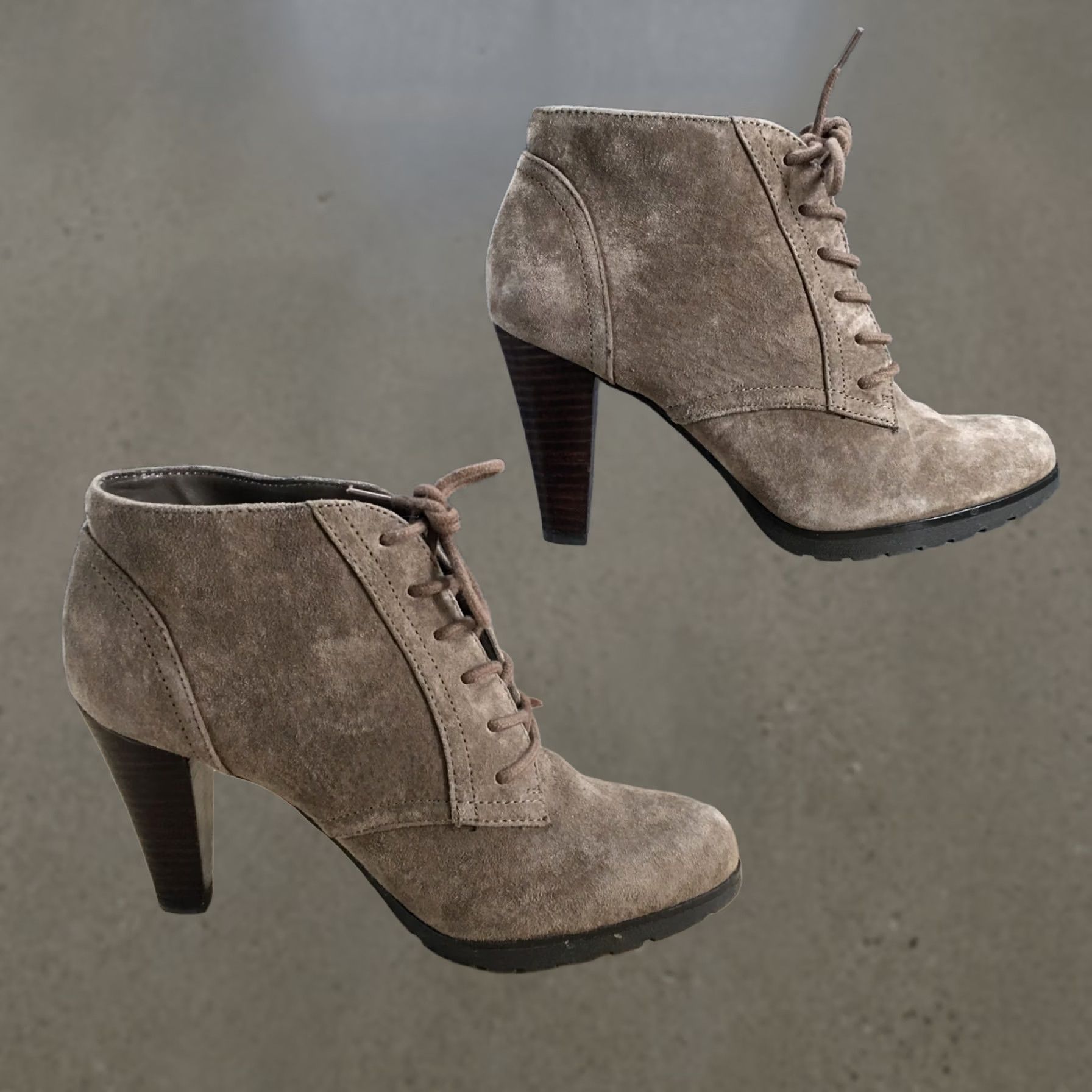 Vintage White Mountain Boots Womens 6 M Sugarbabe Ankle Bootie Beige Leather Cone Heels Boots Size US 6 / IT 36 - 1 Thumbnail