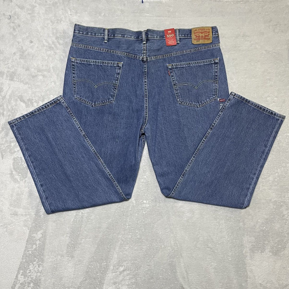 Levi's Levis 550 Jeans Men's 46X32 Blue Denim Relaxed Straight Size US 44 / EU 60 - 1 Thumbnail