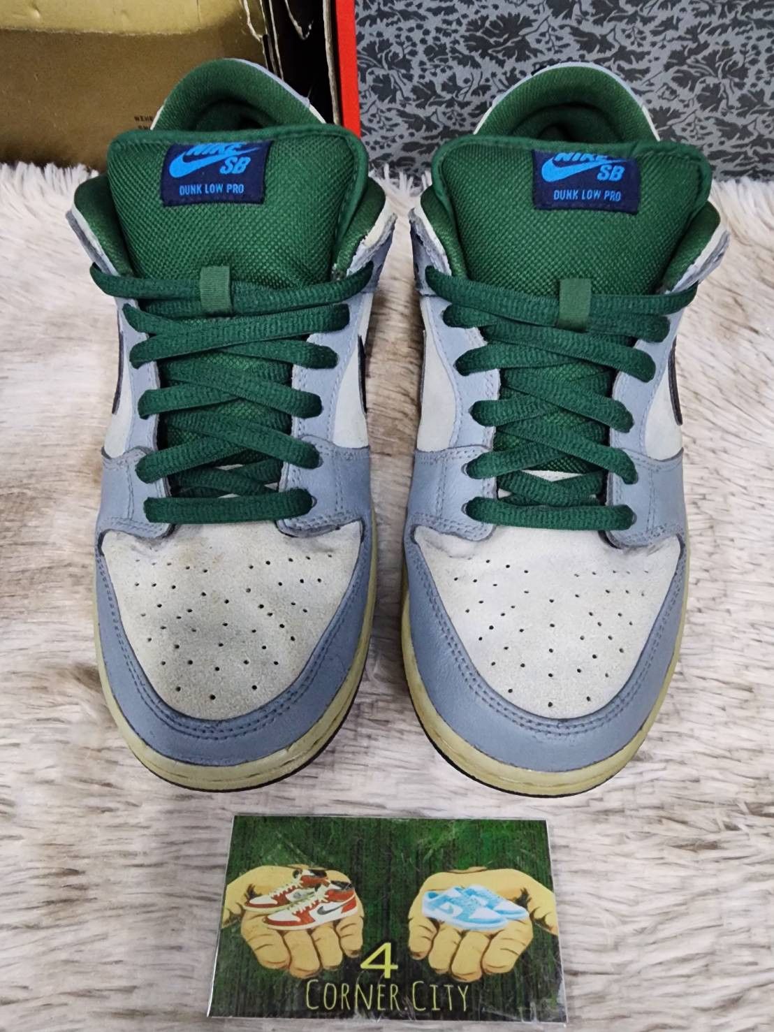 Nike Nike Sb Dunk Low Maple Leaf Size US 9.5 / EU 42-43 - 2 Thumbnail