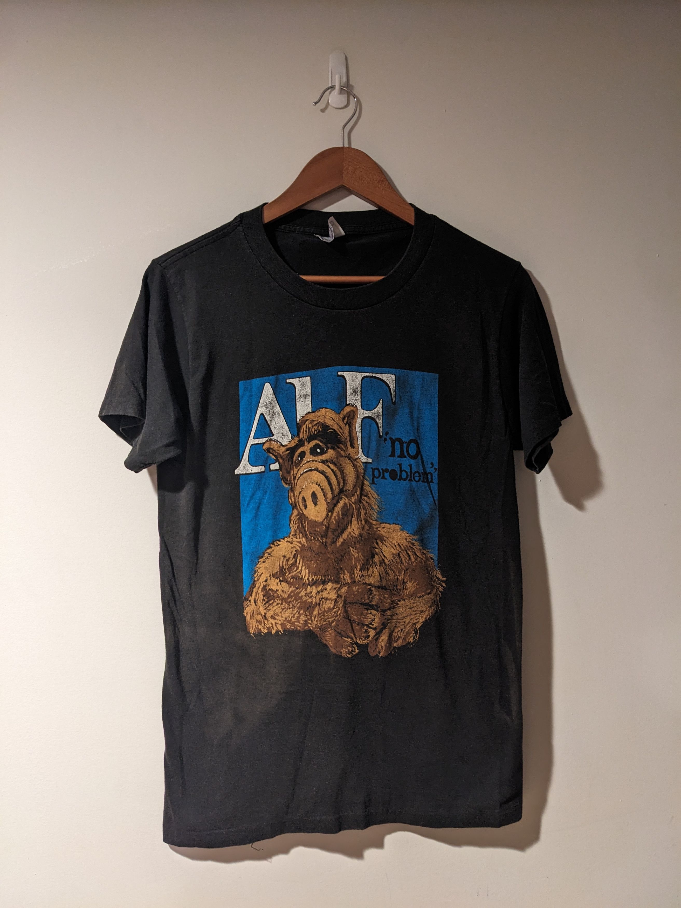 Vintage Vintage 1980s Alf No Problem Puppet Black Large T-Shirt | Grailed