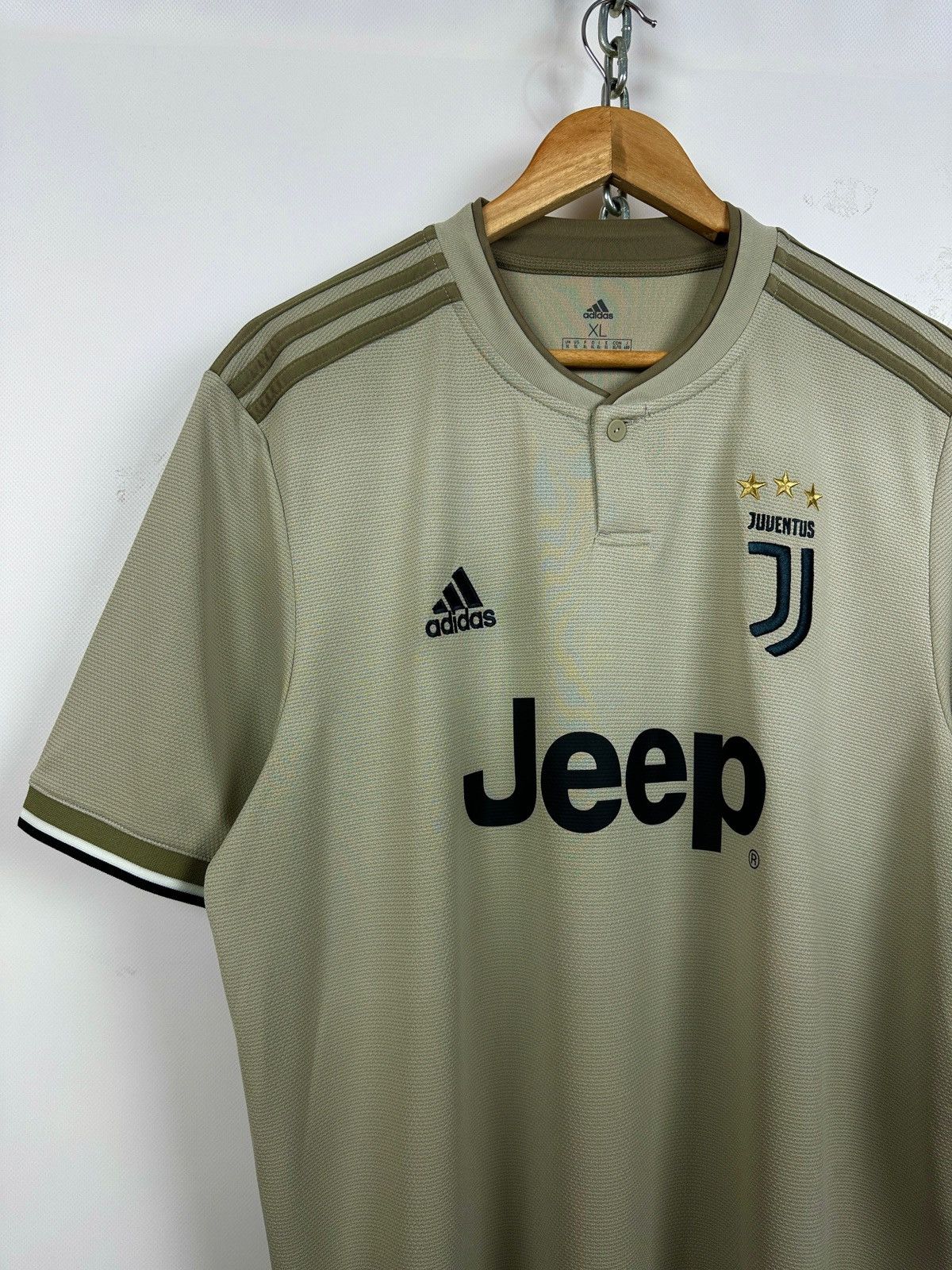 Adidas 2018/19 Adidas Juventus FC Away Soccer Jersey Size US XL / EU 56 / 4 - 4 Thumbnail