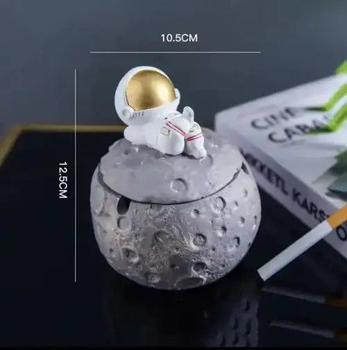 Designer × Jewelry Astronaut ashtray Size ONE SIZE - 1 Thumbnail