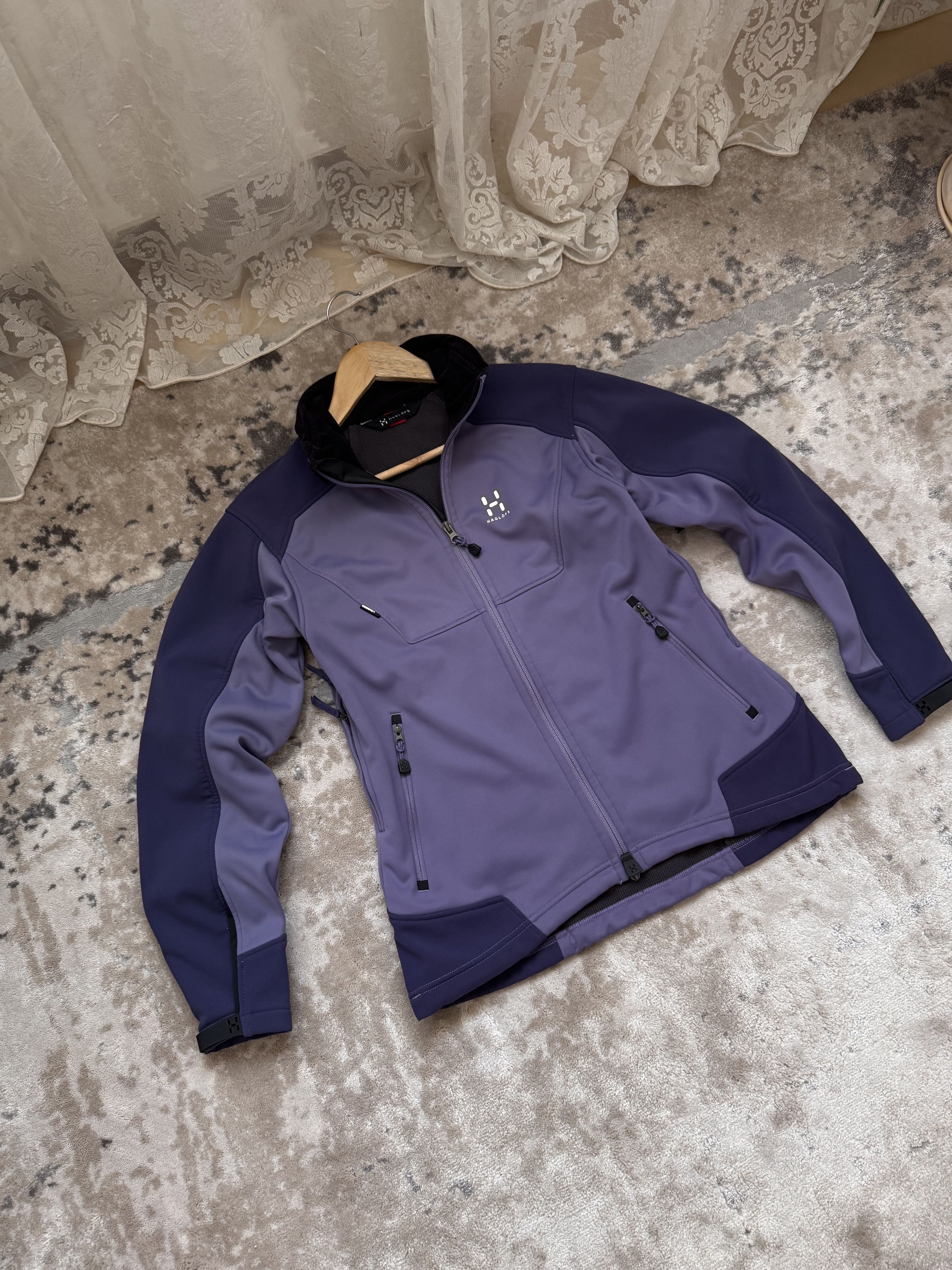Haglofs Vintage Haglofs Gore-Tex Windstopper W' Softshell Jacket Size M / US 6-8 / IT 42-44 - 2 Thumbnail