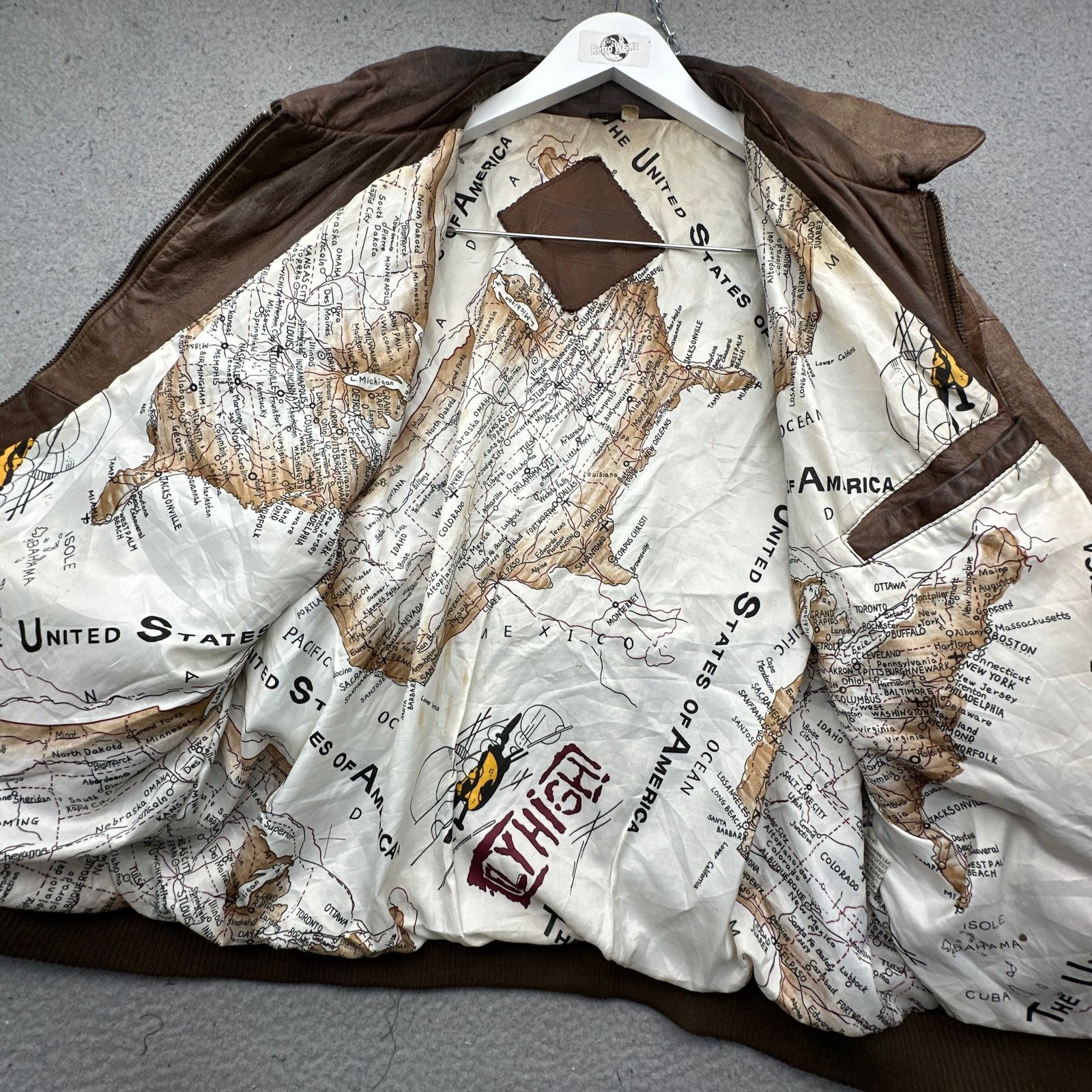 Roundtree & Yorke Vintage Roundtree & Yorke Bomber Leather Jacket XL Map Size US XL / EU 56 / 4 - 13 Thumbnail