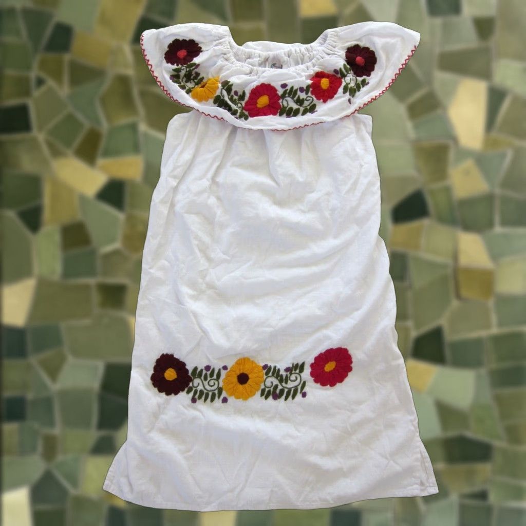 Vintage Vtg Vestidos Artesanales Mexican Cotton White Embroidered Floral Tunic Dress S Size S / US 4 / IT 40 - 1 Thumbnail