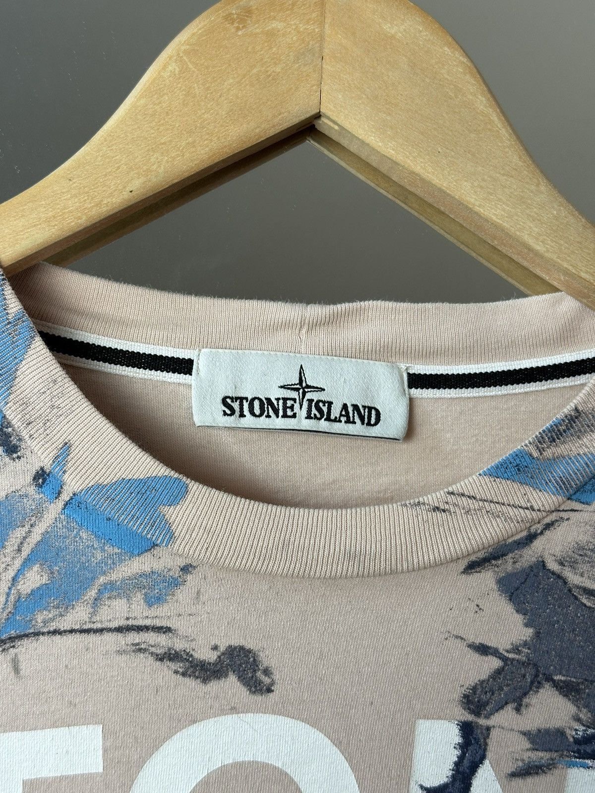 Stone Island Vintage Stone Island Big Logo T-Shirt Light Pink Rare Size US L / EU 52-54 / 3 - 4 Thumbnail