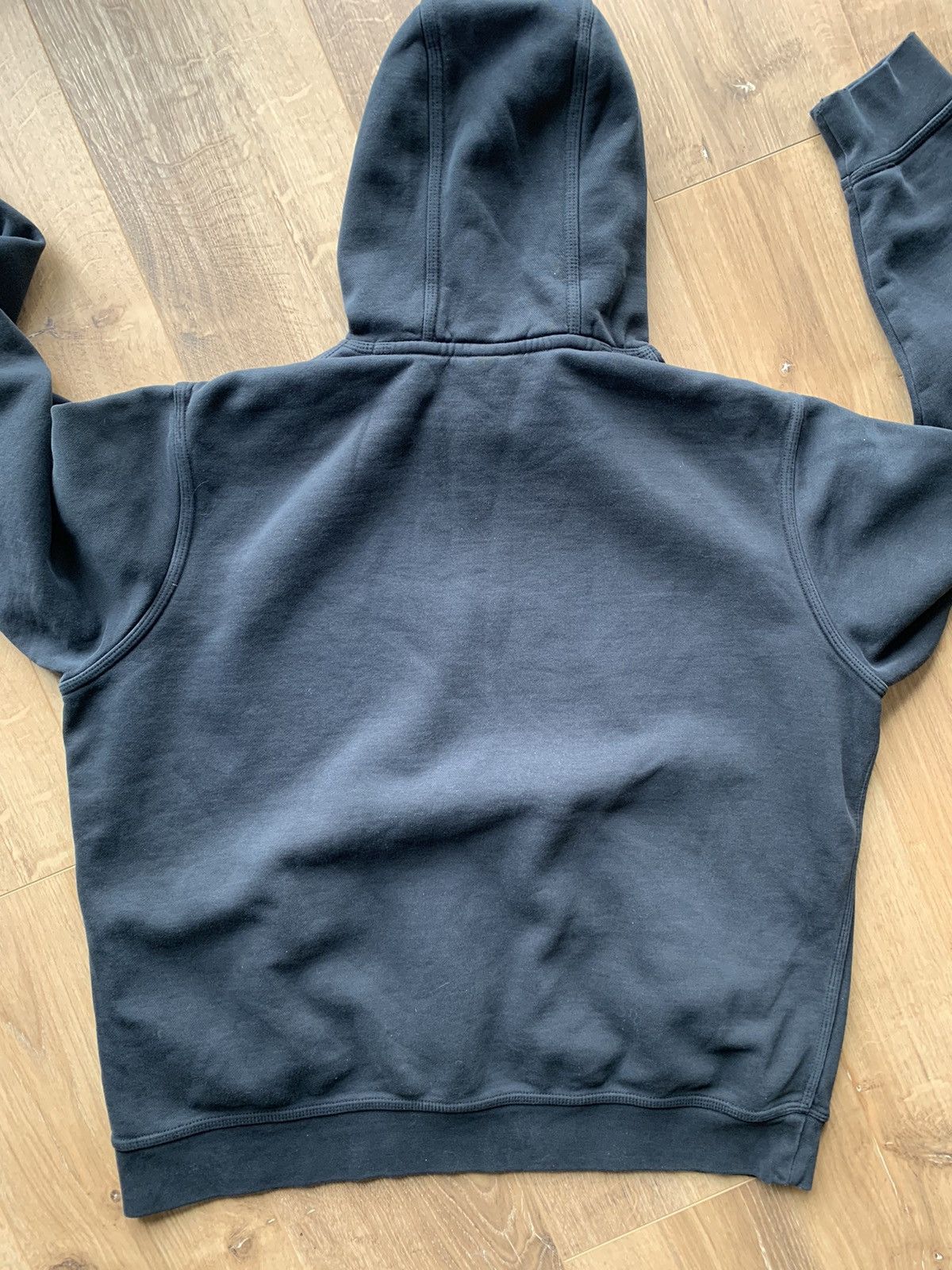 Nike Vintage Nike Big Swoosh Logo Hoodie Size US XL / EU 56 / 4 - 9 Thumbnail