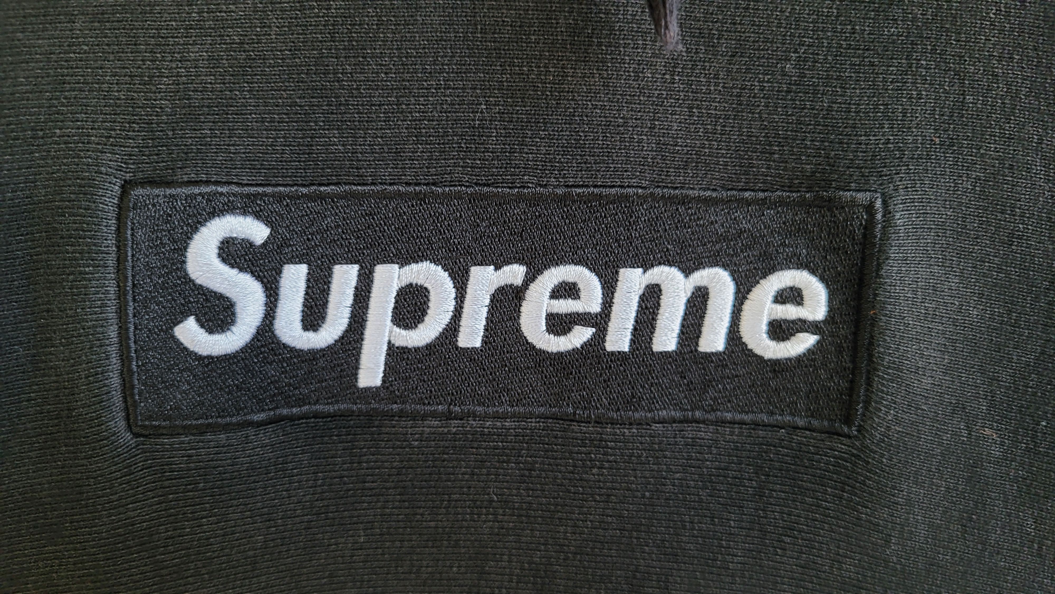 Supreme Black Tonal Box Logo BOGO 2001 Size US L / EU 52-54 / 3 - 2 Thumbnail
