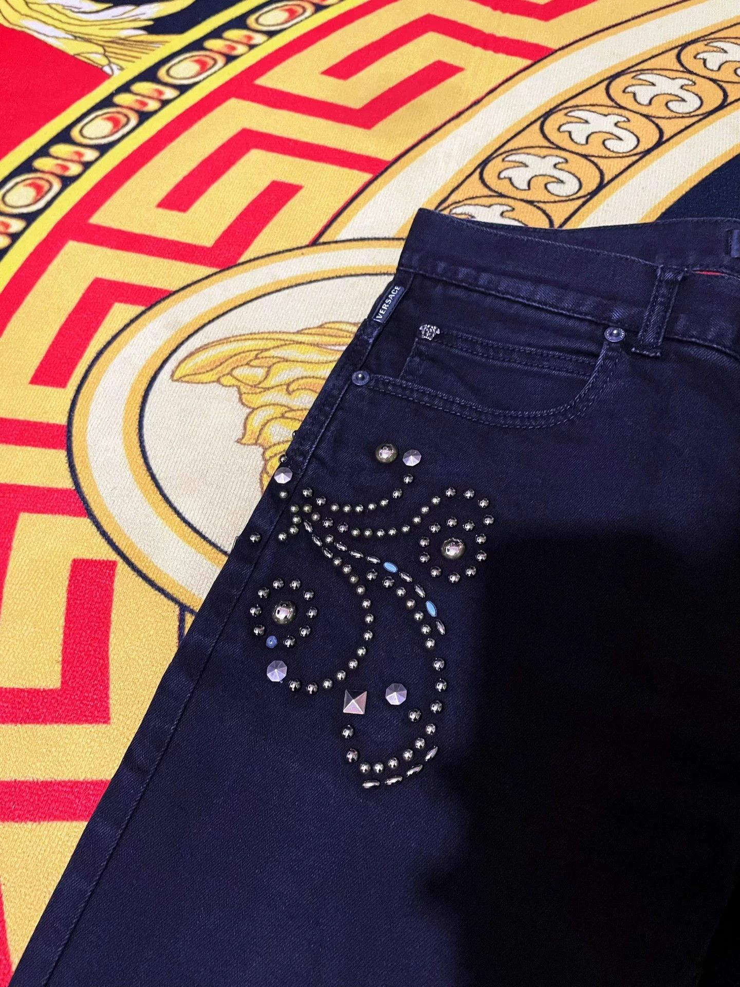 Versace Versace Runway Baroque Print Rivet Jeans New Limited Size US 32 / EU 48 - 5 Thumbnail