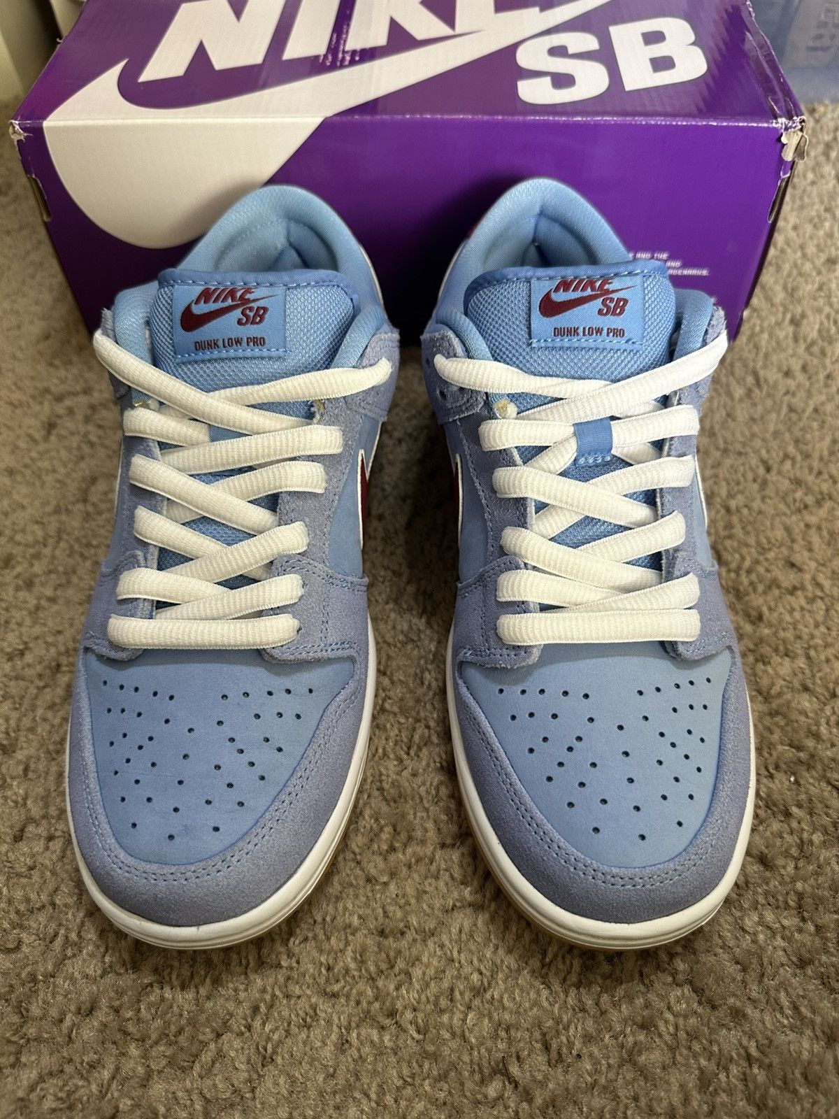 Nike SB Size 8 - Nike SB Dunk Low Philadelphia Phillies Size US 8 / EU 41 - 3 Thumbnail