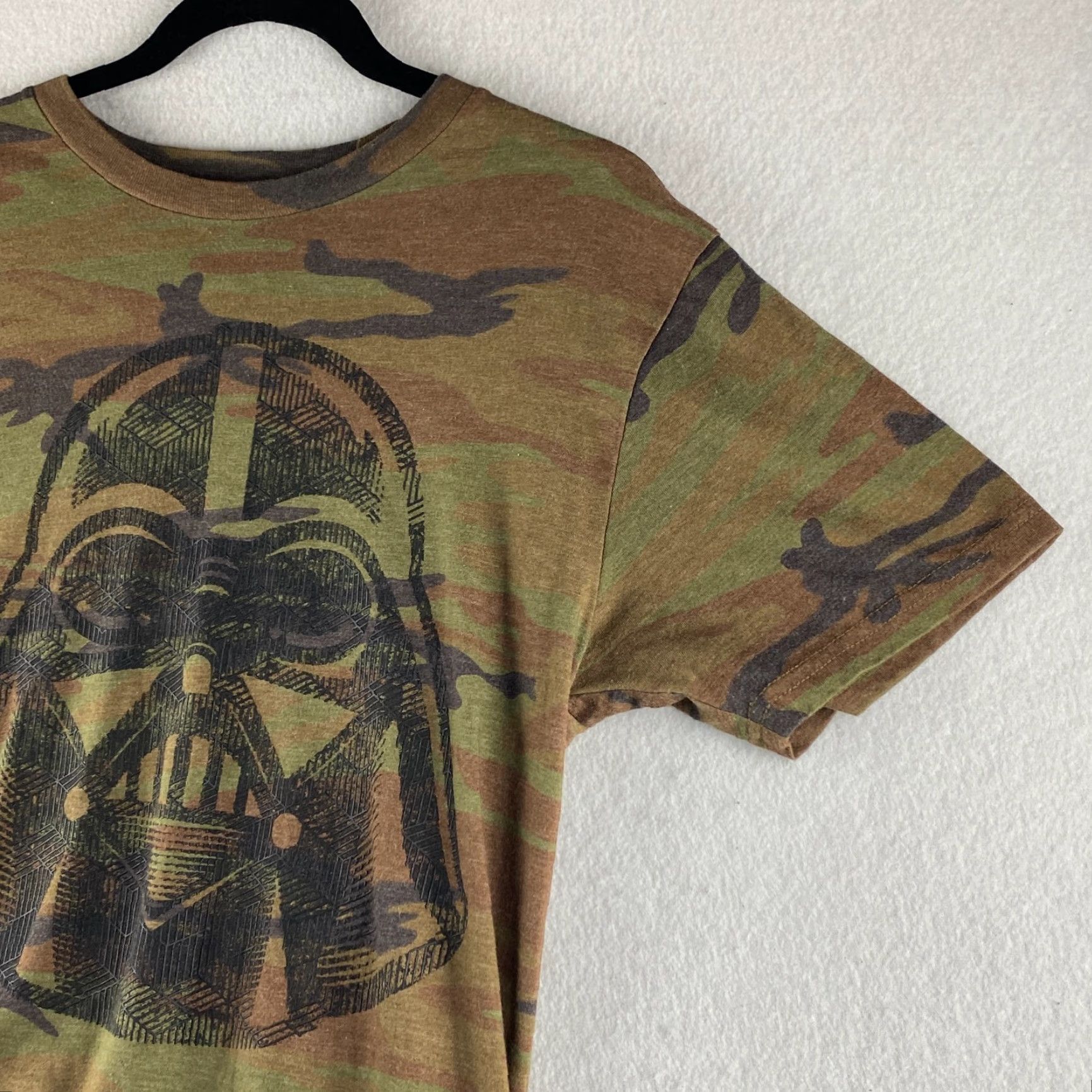 Disney Disney Star Wars Shirt Mens Small S Green Camo Darth Vader Tee Size US S / EU 44-46 / 1 - 4 Thumbnail
