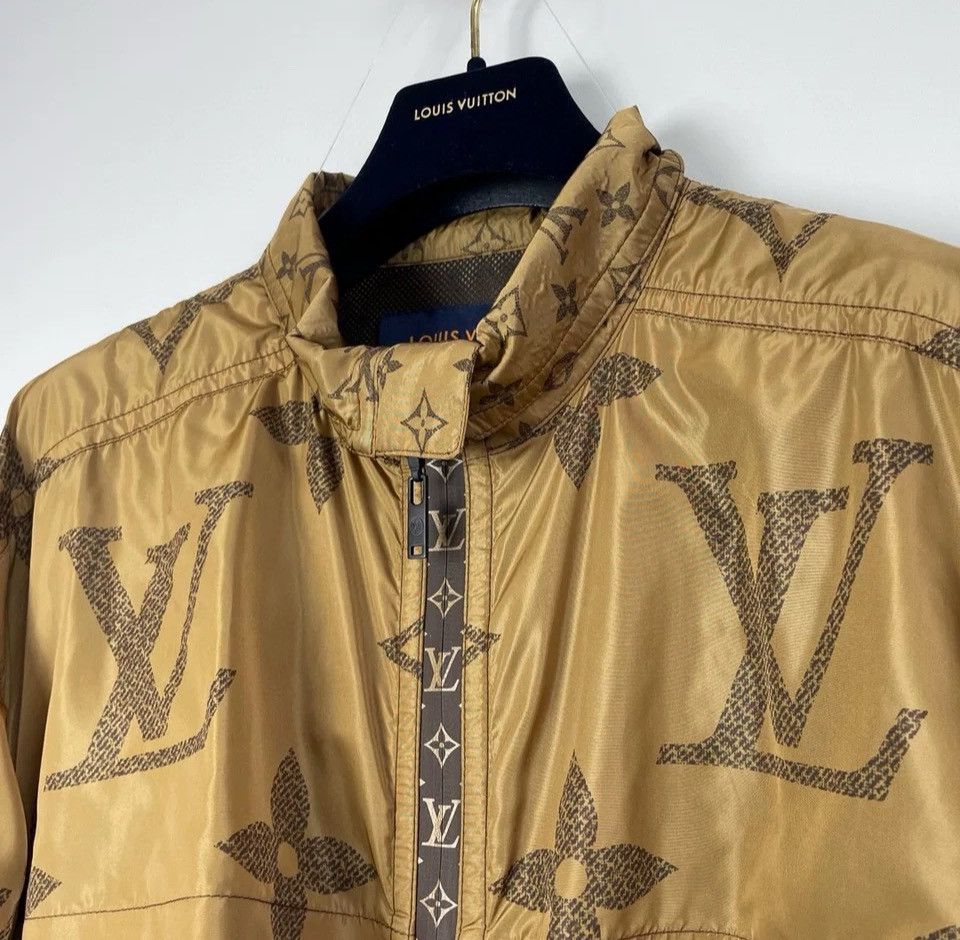 Louis Vuitton Louis Vuitton Khaki With A Full Print Jacket Size US XXS / EU 40 - 3 Thumbnail