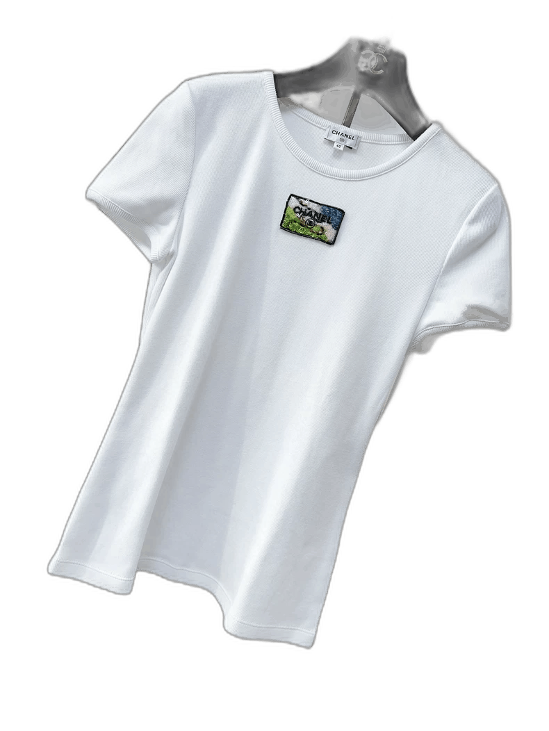 Chanel Chanel 23C Embroidered Sequin White T-Shirt Size M / US 6-8 / IT 42-44 - 1 Thumbnail