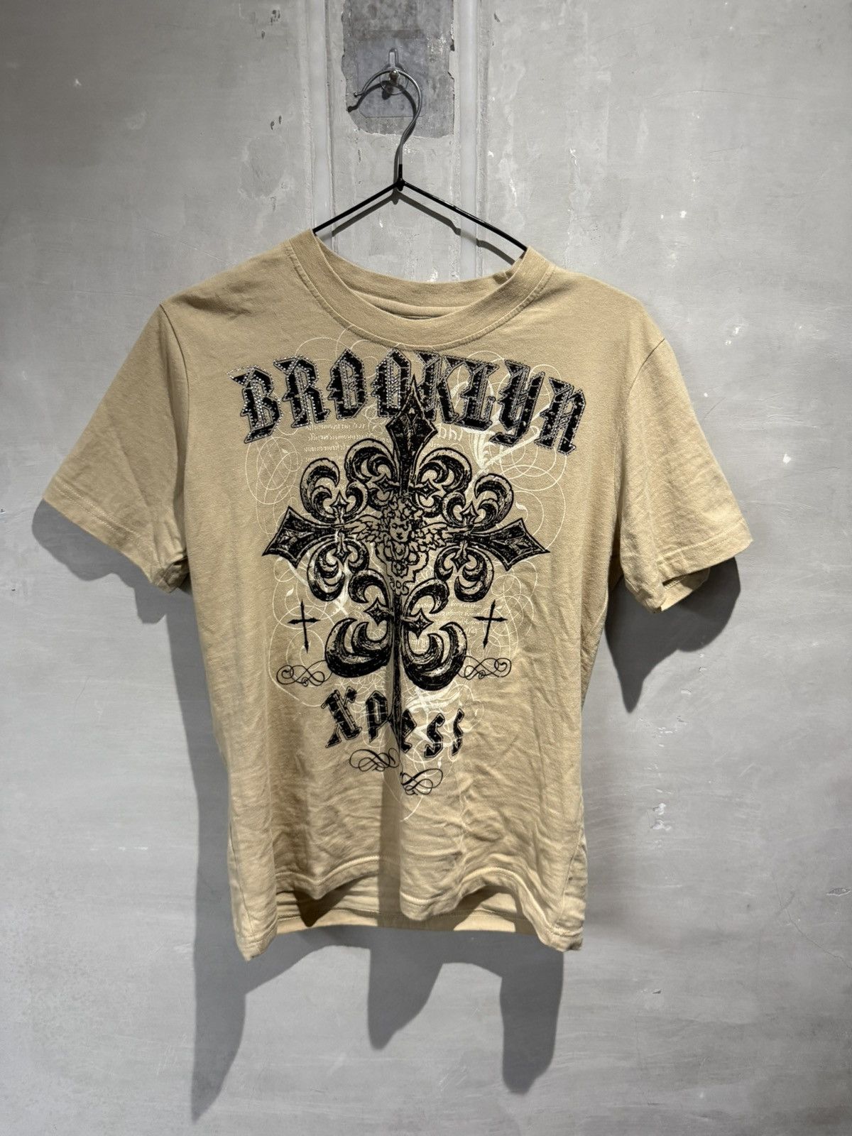 Brooklyn Xpress Y2K Vintage Brooklyn Xpress Rhinestones Tattoo Tshirt Size US M / EU 48-50 / 2 - 9 Thumbnail