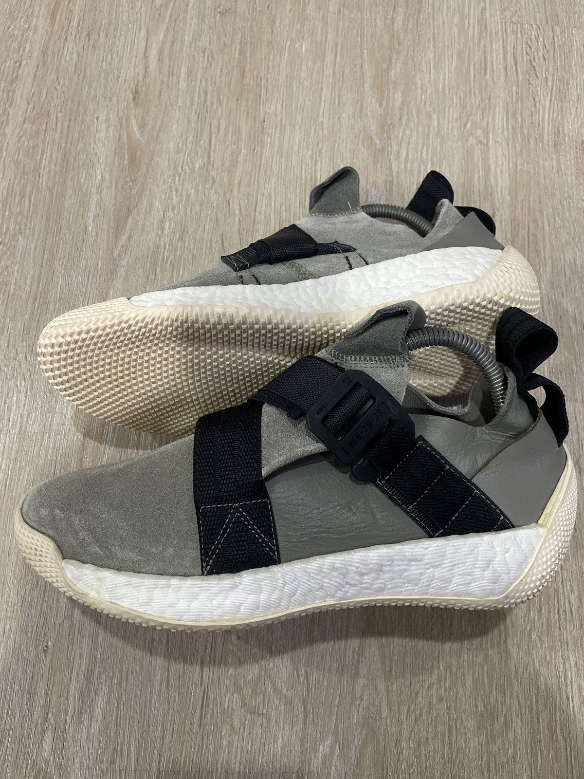 Adidas Adidas Harden Vol. 2 Size US 8 / EU 41 - 2 Thumbnail