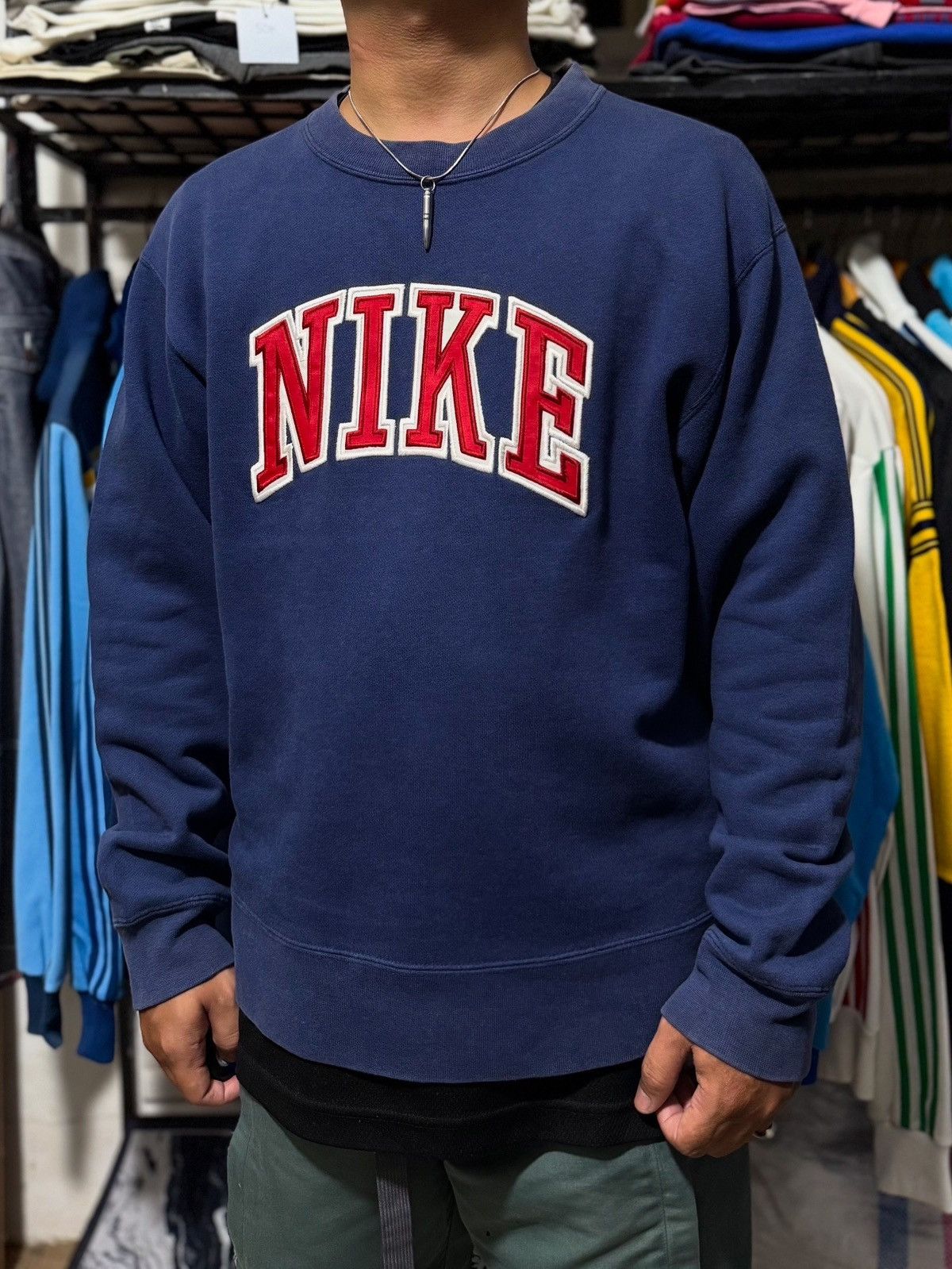 Vintage Vintage nike swoosh sweatshirt crewneck Size US M / EU 48-50 / 2 - 13 Thumbnail