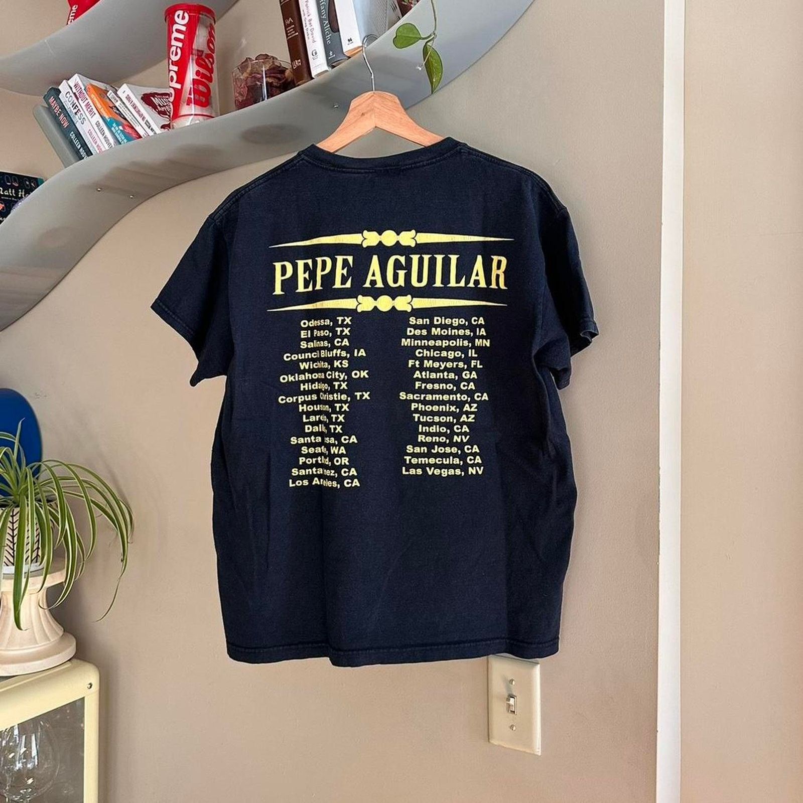 Band Tees × Vintage Vintage Pepe Aguilar Band Shirt Size US M / EU 48-50 / 2 - 6 Thumbnail
