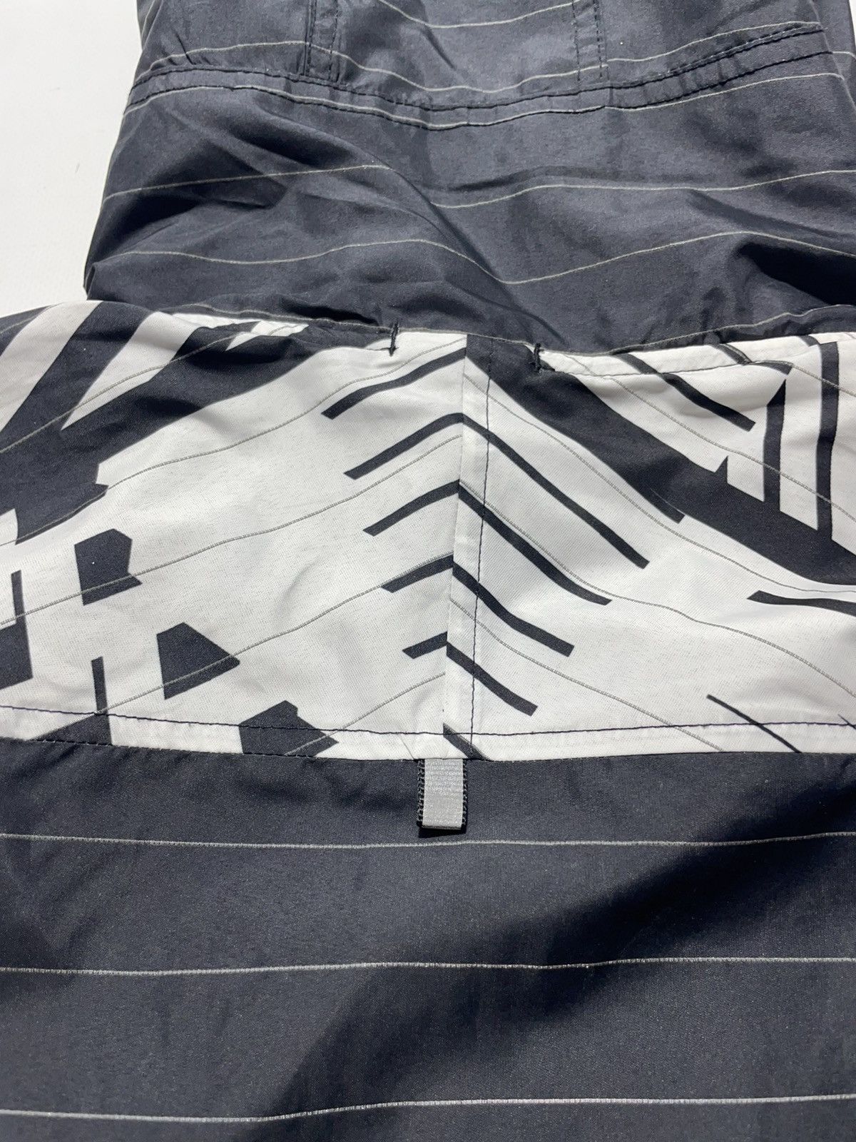 Oakley Oakley Reflective Stripes Light Jacket Size US M / EU 48-50 / 2 - 12 Thumbnail