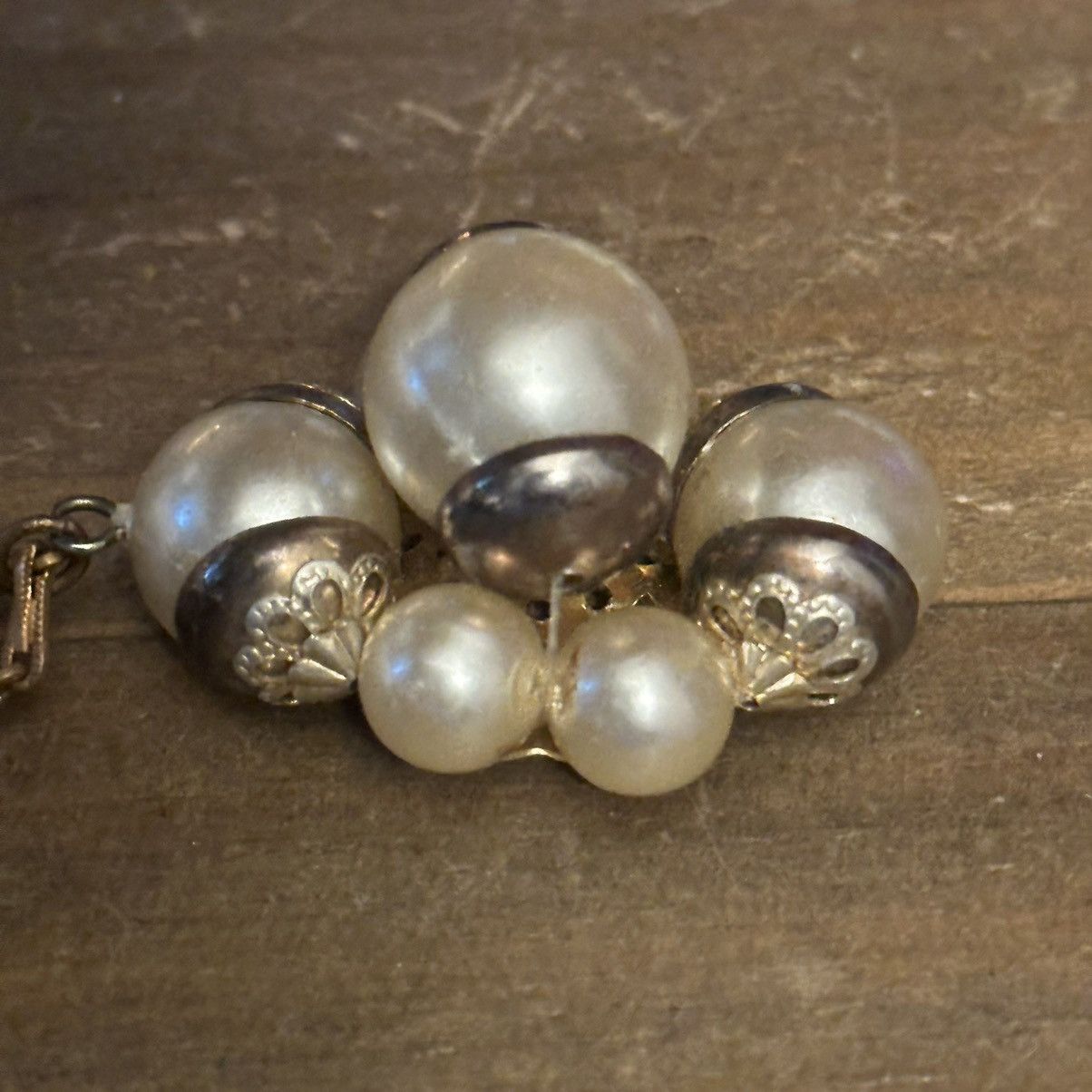 Vintage Vintage gold tone cluster pearl pendant necklace Size ONE SIZE - 4 Thumbnail