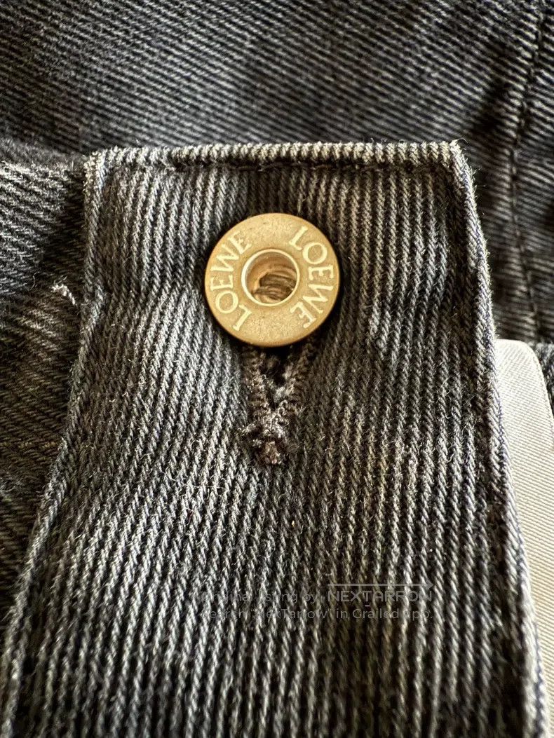 Loewe LOEWE High-Waisted Embossed Denim Pants Size 24" / US 00 / IT 34 - 7 Thumbnail