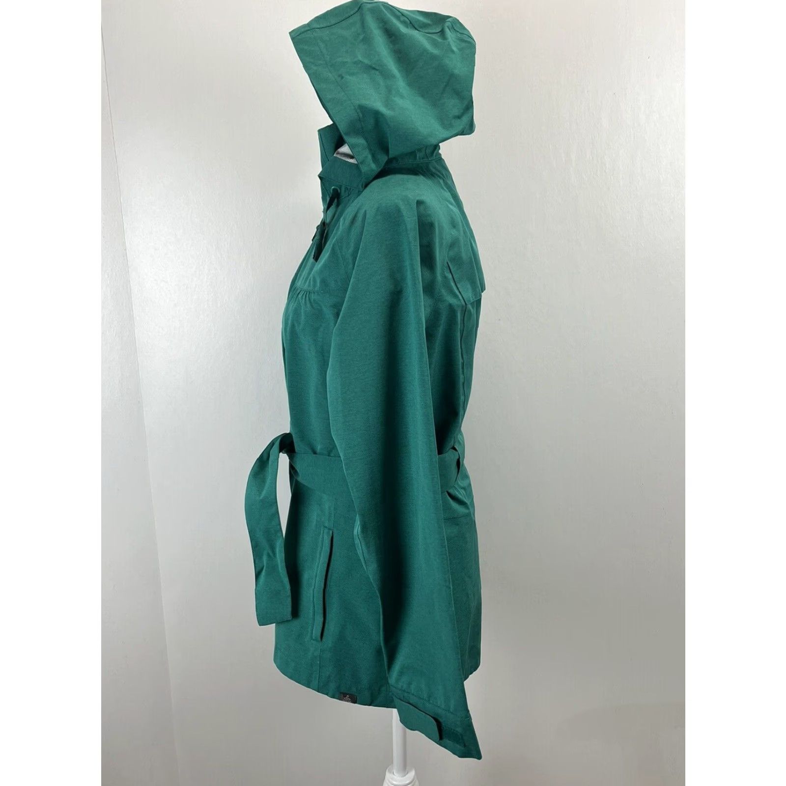 Prana prAna Eliza Hooded Jacket Sz Medium EUC Belted Waterproof Hiking Women’s Outdoor Belted Hooded Size M / US 6-8 / IT 42-44 - 2 Thumbnail
