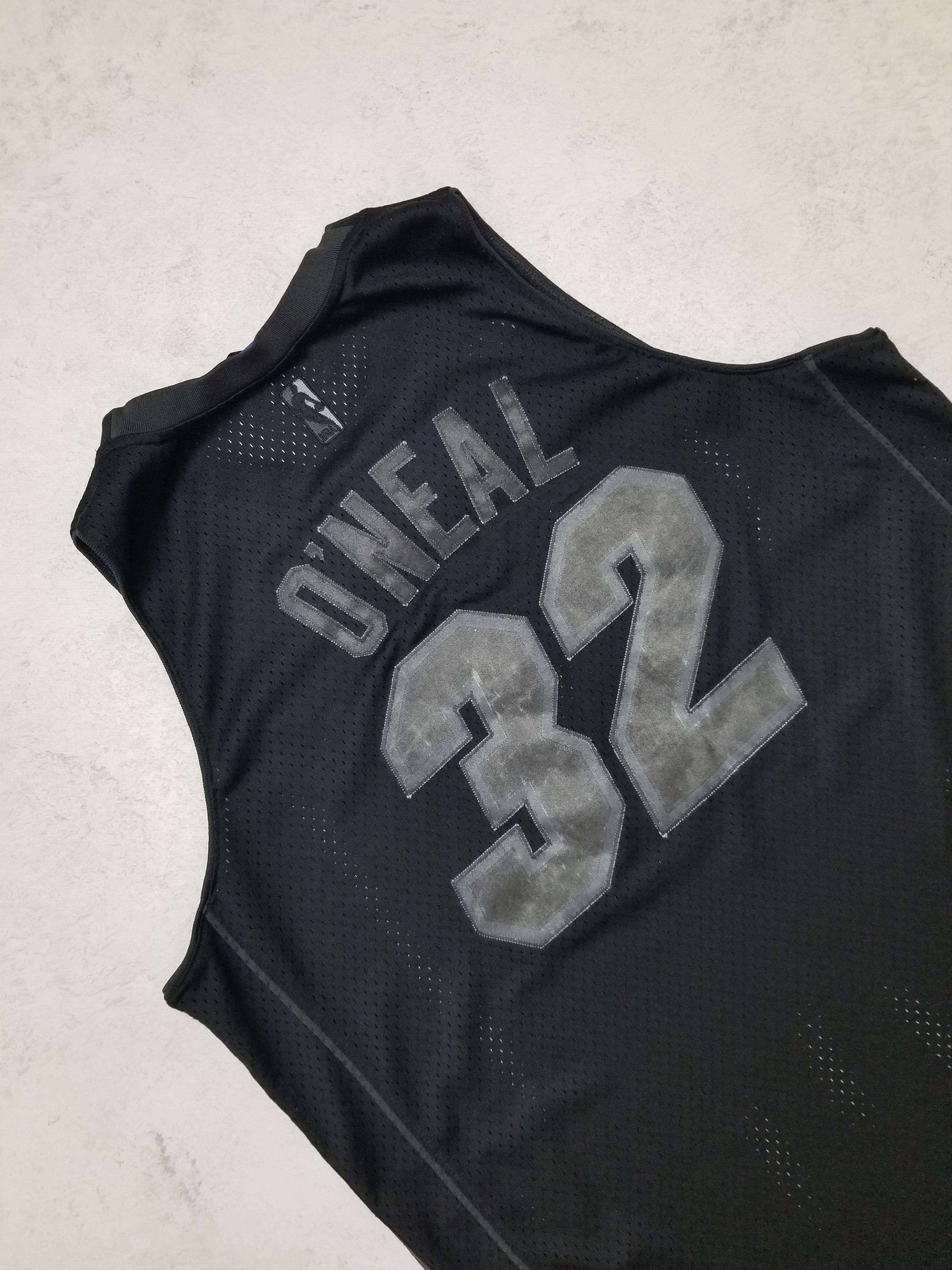 Reebok Reebok Miami Heat Shaquille O'Neal All Black NBA Sewn Jersey Size US XL / EU 56 / 4 - 19 Thumbnail