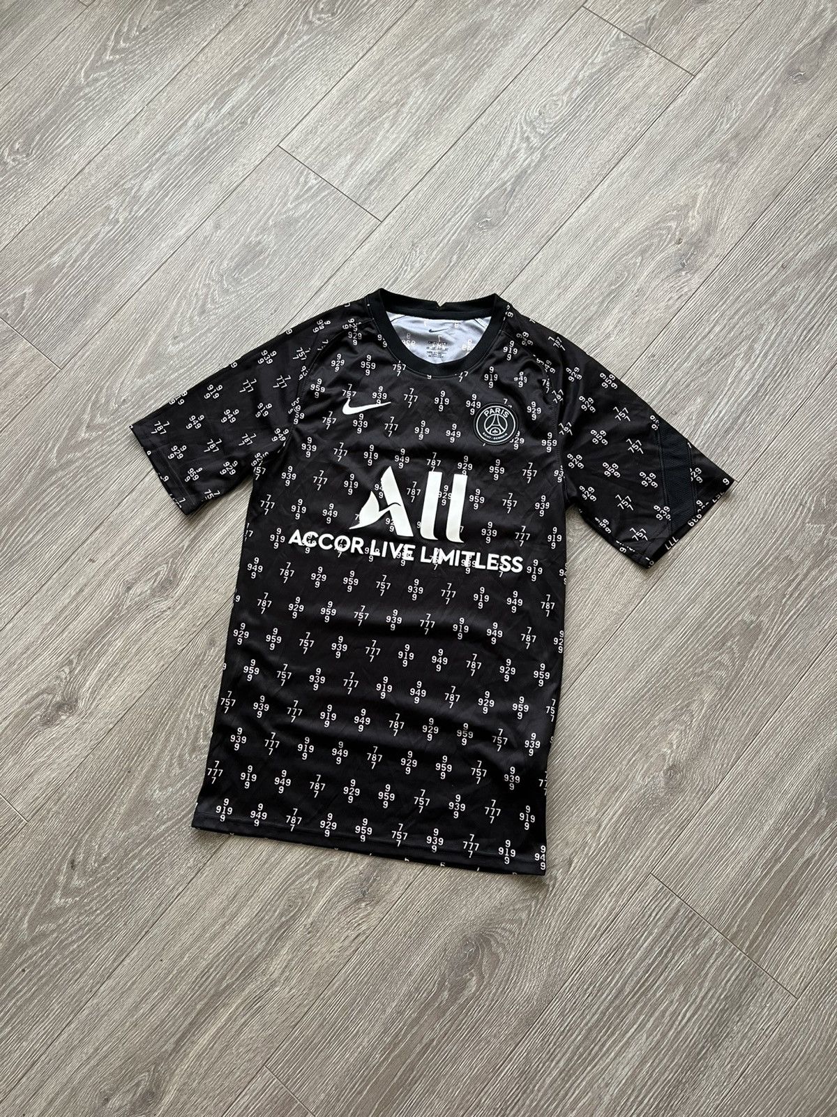 Nike Nike PSG Jersey Football Paris Saint Germain Size US XS / EU 42 / 0 - 3 Thumbnail