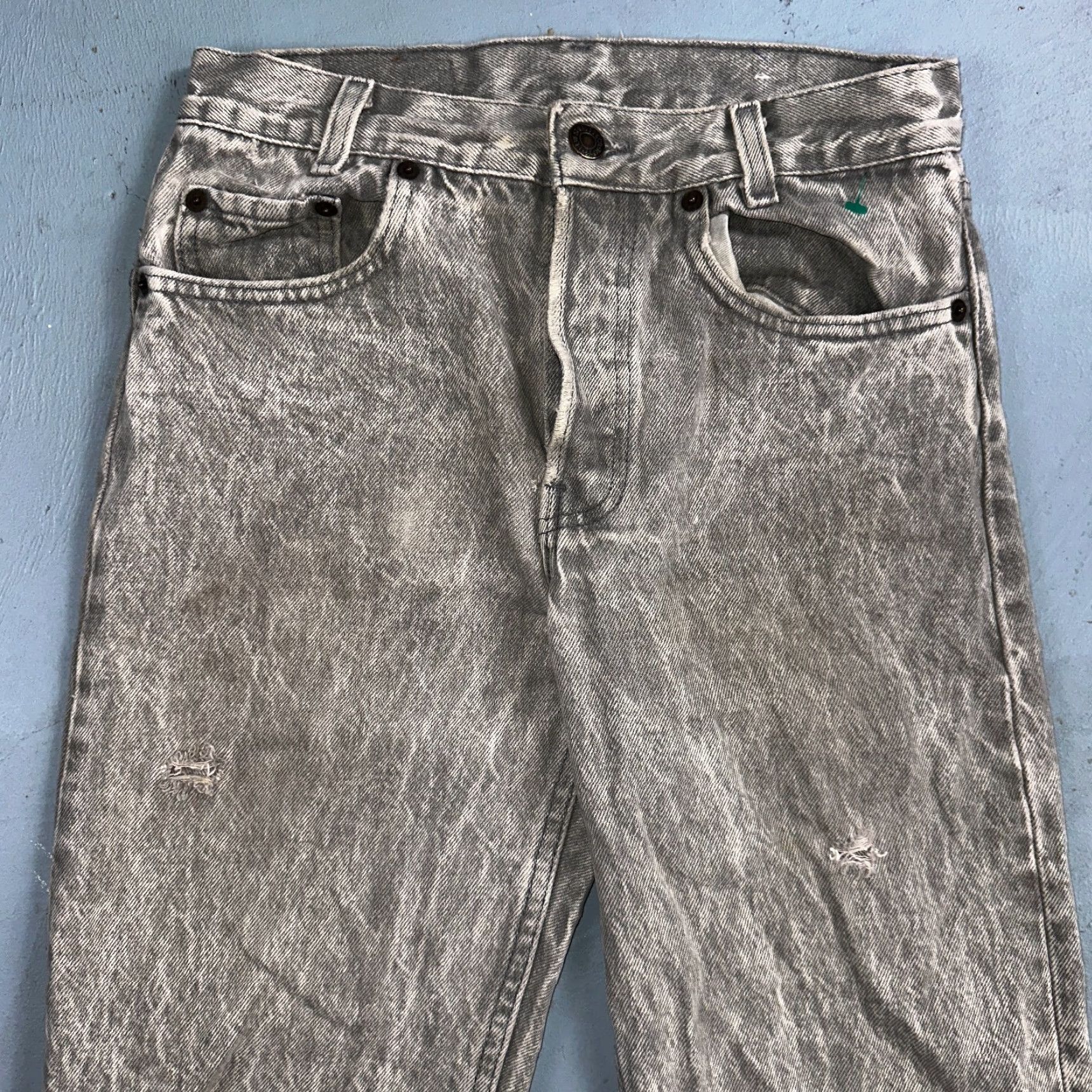 Levi's VINTAGE Levi's 501 Jeans 80s USA Gray Acid Wash Straight Leg 27x32 501 Series Mens denim Cotton Regular Jeans Size US 27 - 2 Thumbnail