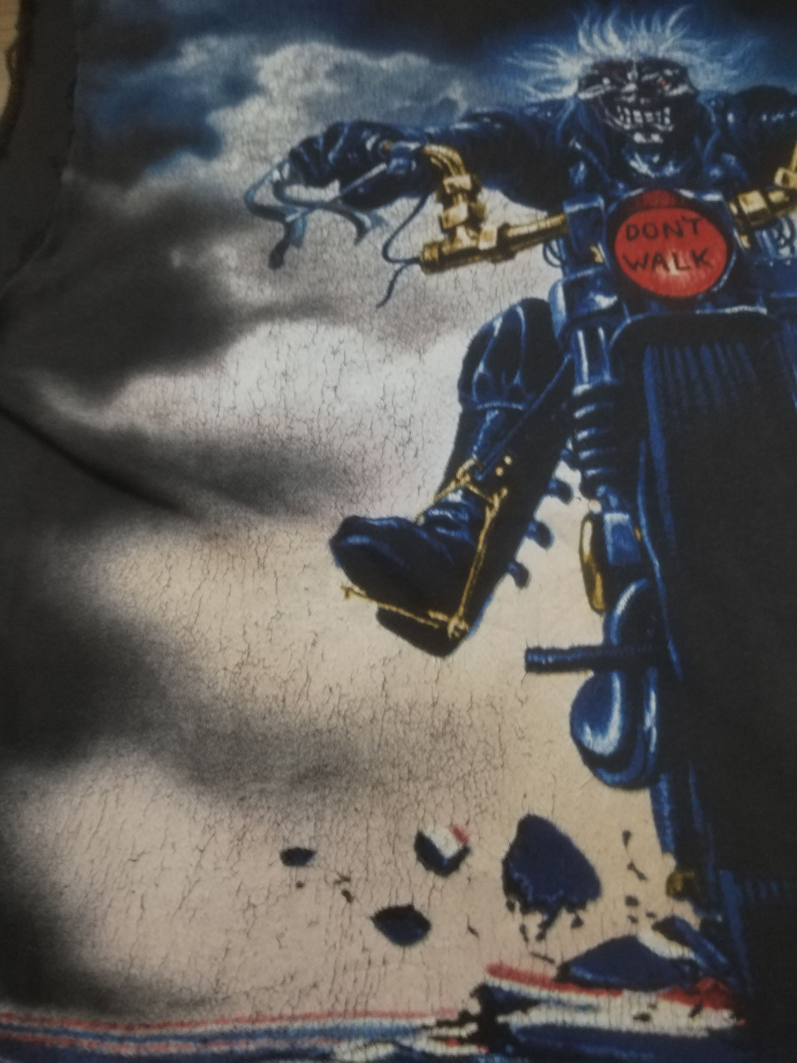 Iron Maiden vintage iron maiden dont walk over print Size US XL / EU 56 / 4 - 11 Thumbnail