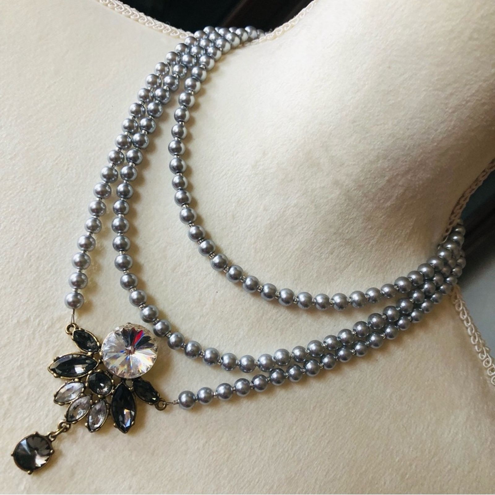 Handmade Handcrafted repurpose silver stone pendant Pearl necklace Size ONE SIZE - 1 Thumbnail