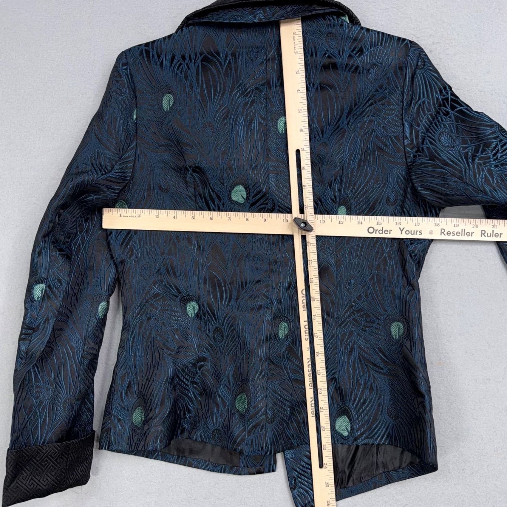 Vintage Dragon Silk Jacket Womens L Blue Peacock Embroidered Silk Toggle Blazer Asia Jacket is not the same. Size L / US 10 / IT 46 - 6 Thumbnail