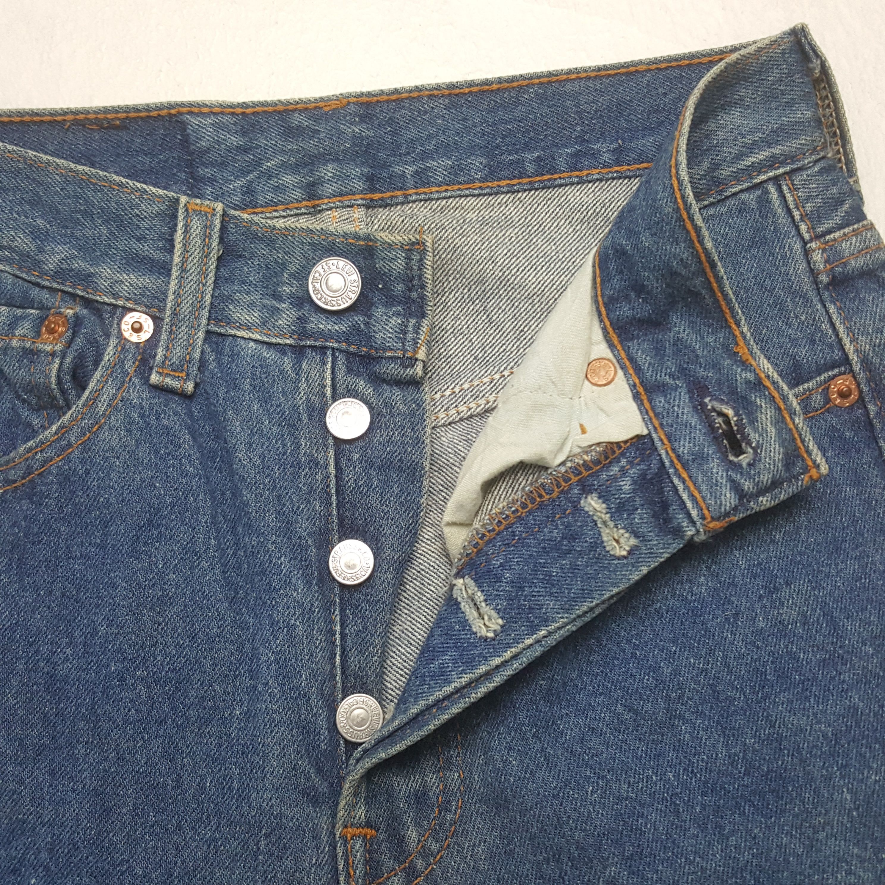 Levi's Vintage Clothing Vintage Levi's 501 Denim Jeans Size 24" / US 00 / IT 34 - 12 Thumbnail