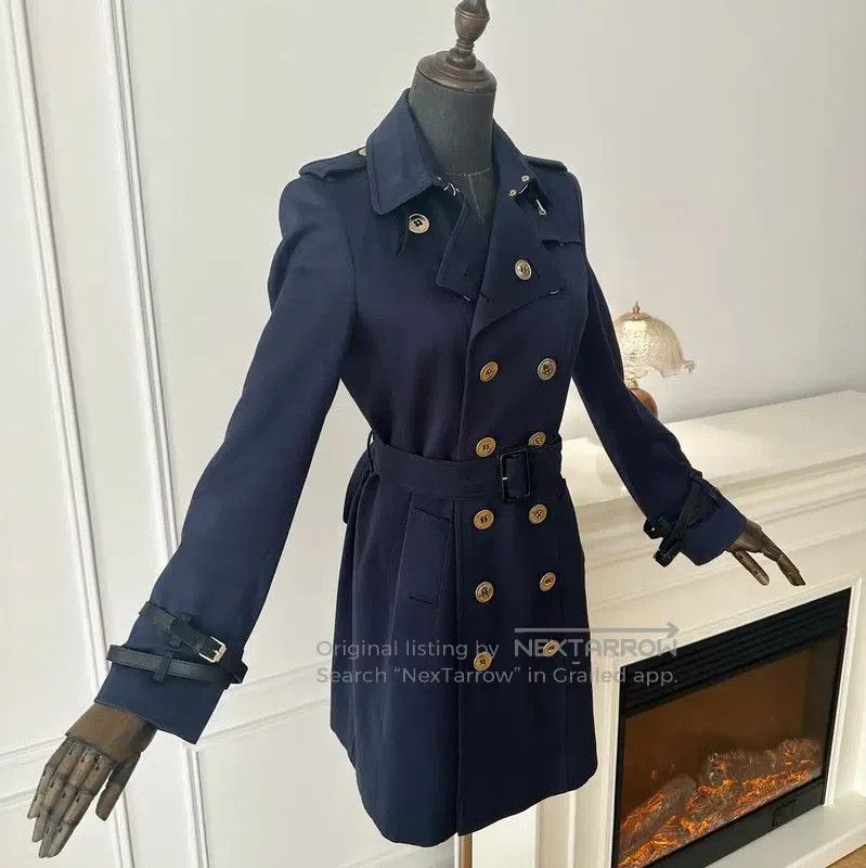 Burberry Burberry Navy Blue Women's Trench Coat. Size M / US 6-8 / IT 42-44 - 2 Thumbnail